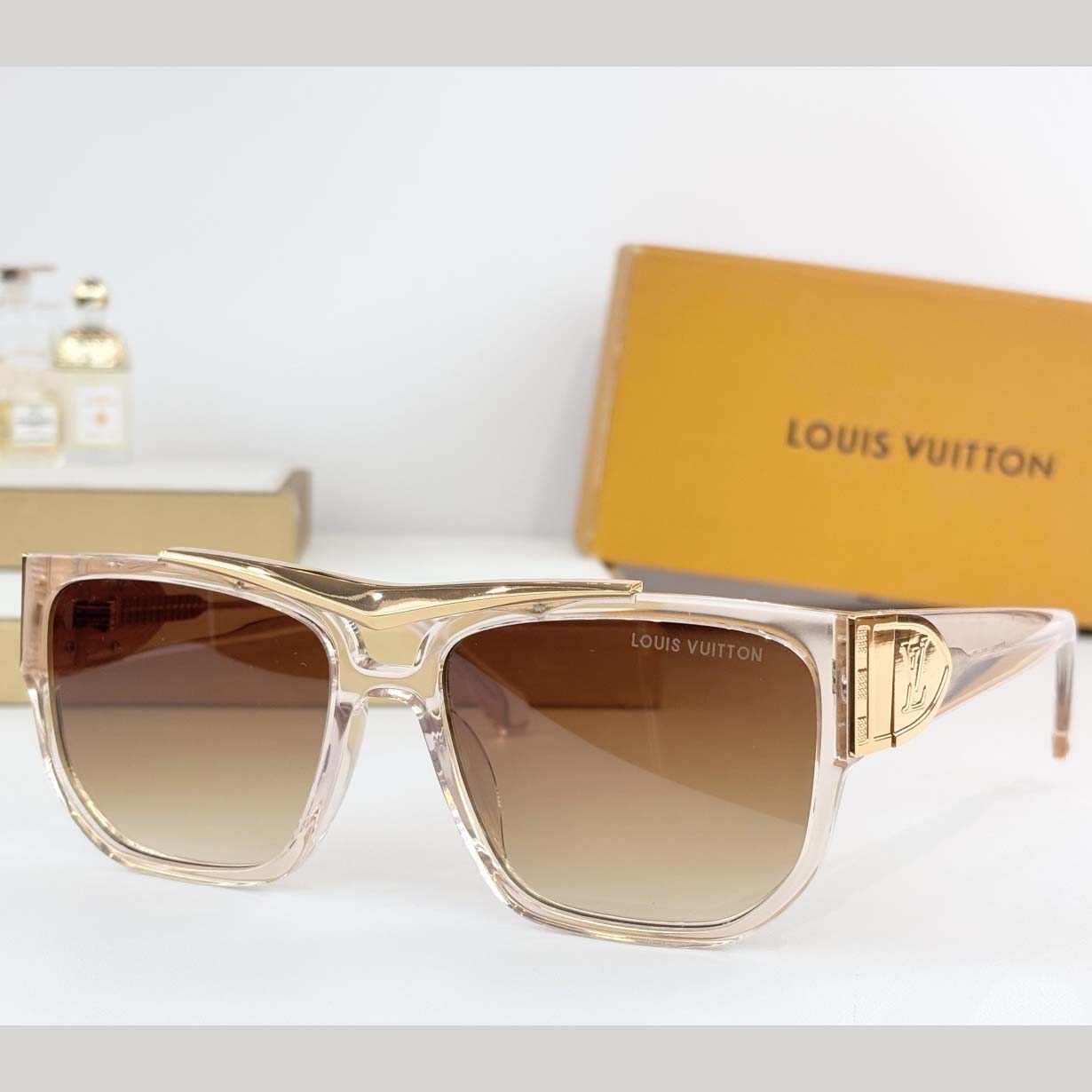 Louis Vuitton  LV Flight Square Sunglasses   Z2723U - DopestKickz
