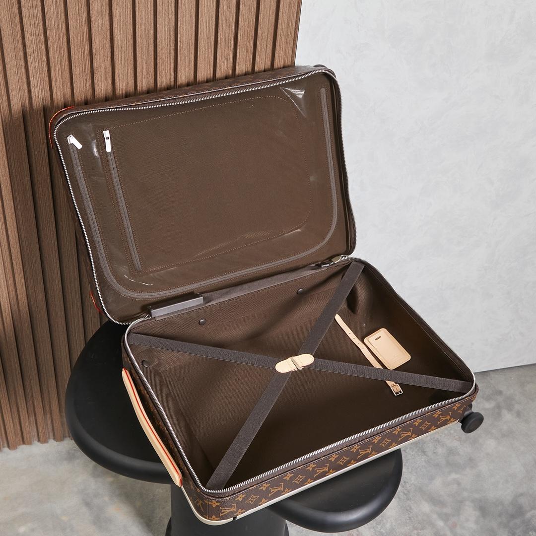 Louis Vuitton Horizon 55     M13767 - DopestKickz