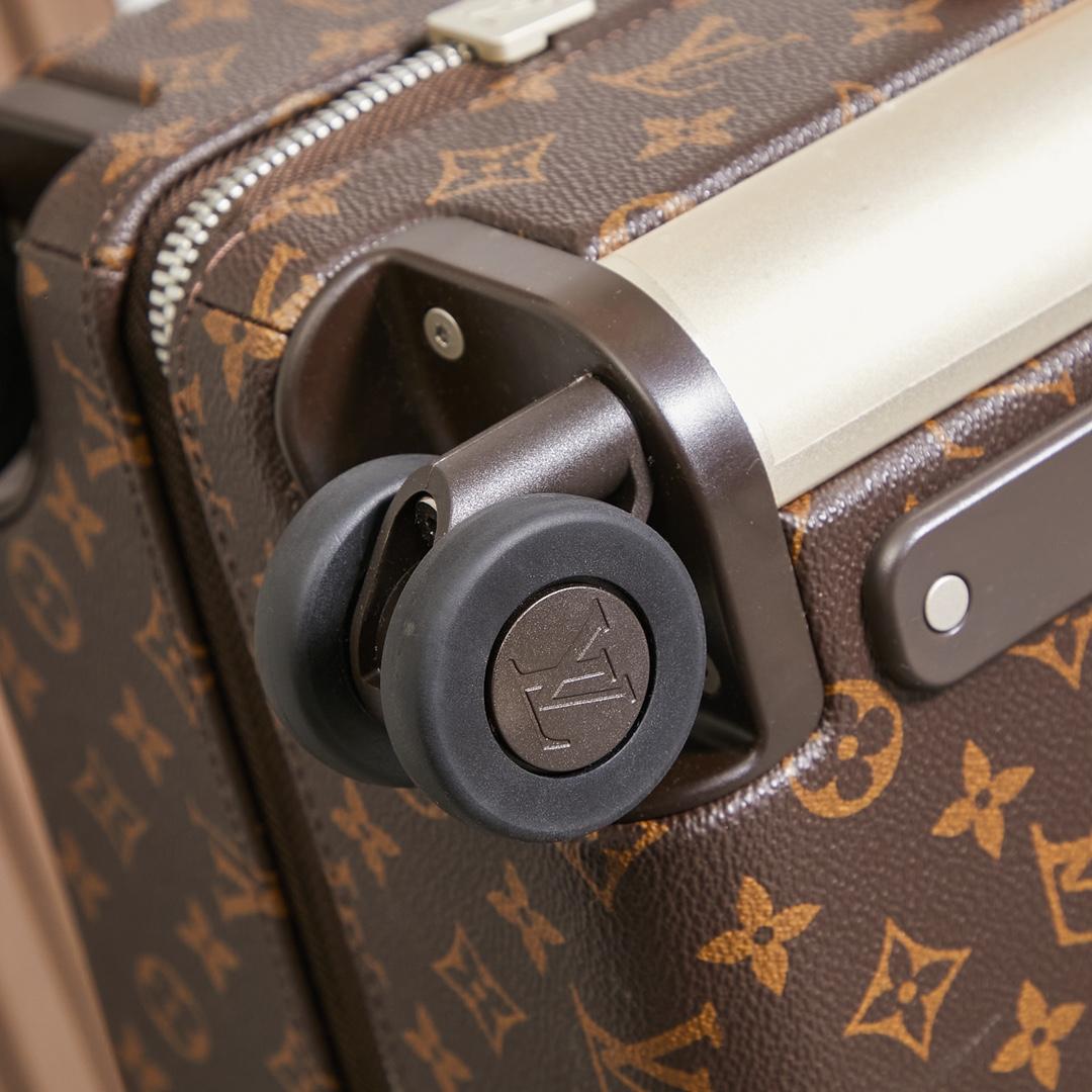 Louis Vuitton Horizon 55     M13767 - DopestKickz