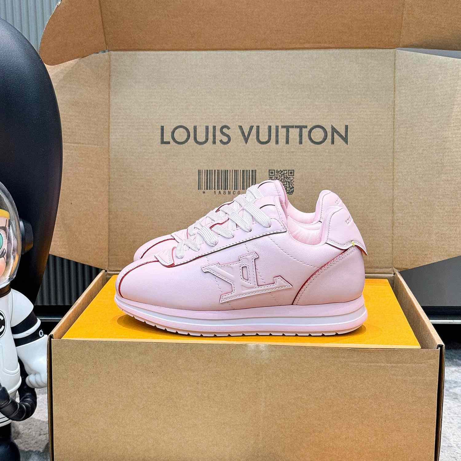 Louis Vuitton LV BUTTERSOFT Sneaker    1AIKWJ - DopestKickz