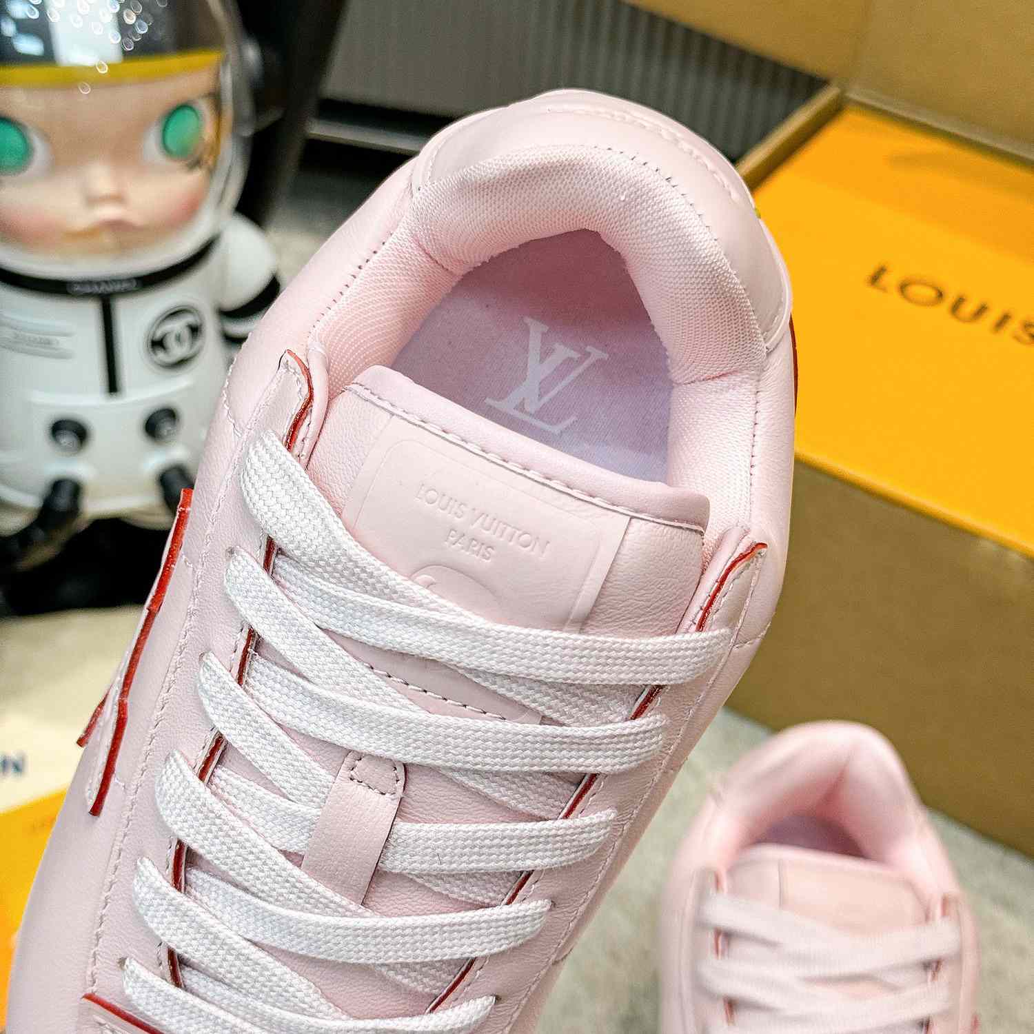 Louis Vuitton LV BUTTERSOFT Sneaker    1AIKWJ - DopestKickz