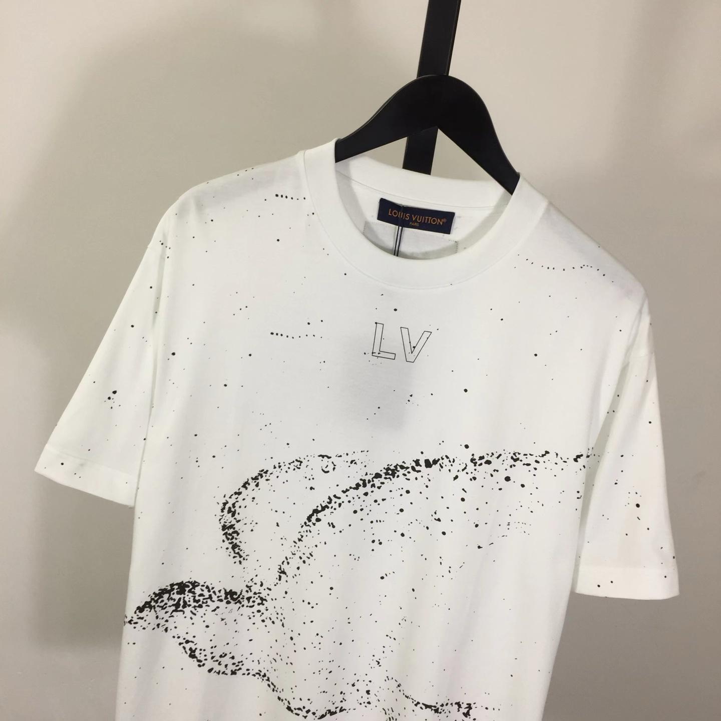 Louis Vuitton T-shirt  - DopestKickz