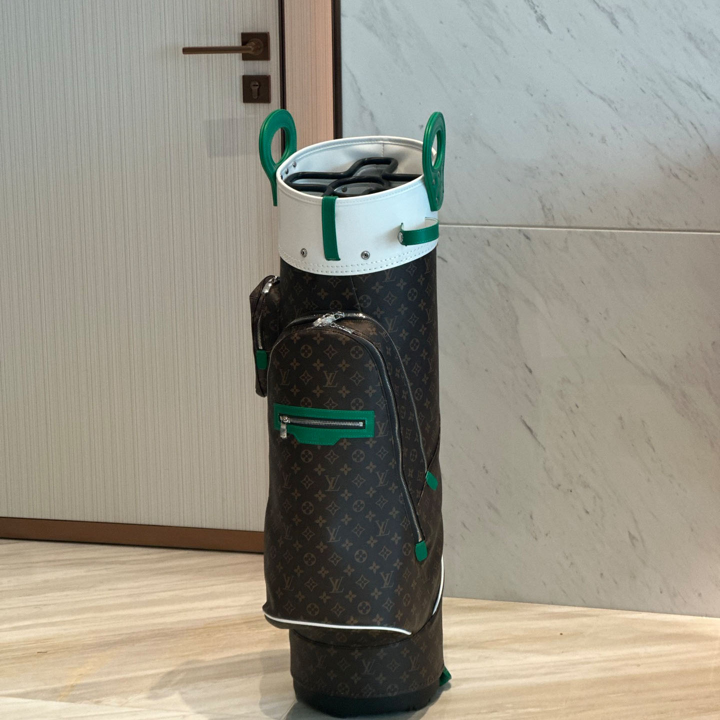 Louis Vuitton Golf Bag - DopestKickz