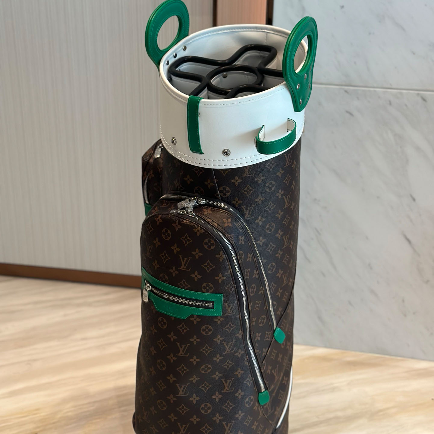 Louis Vuitton Golf Bag - DopestKickz
