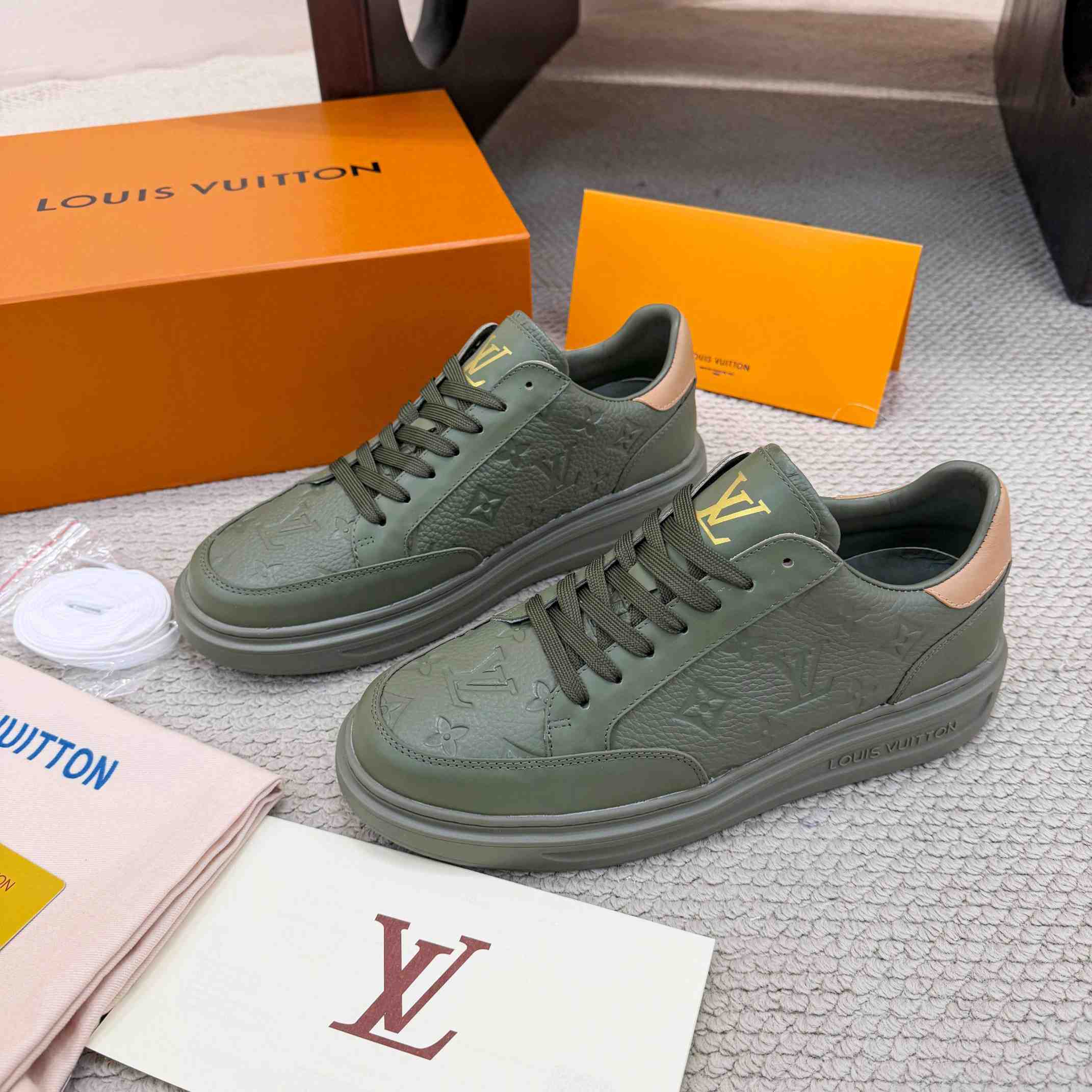 Louis Vuitton Beverly Hills Sneaker 1AJ912 - DopestKickz