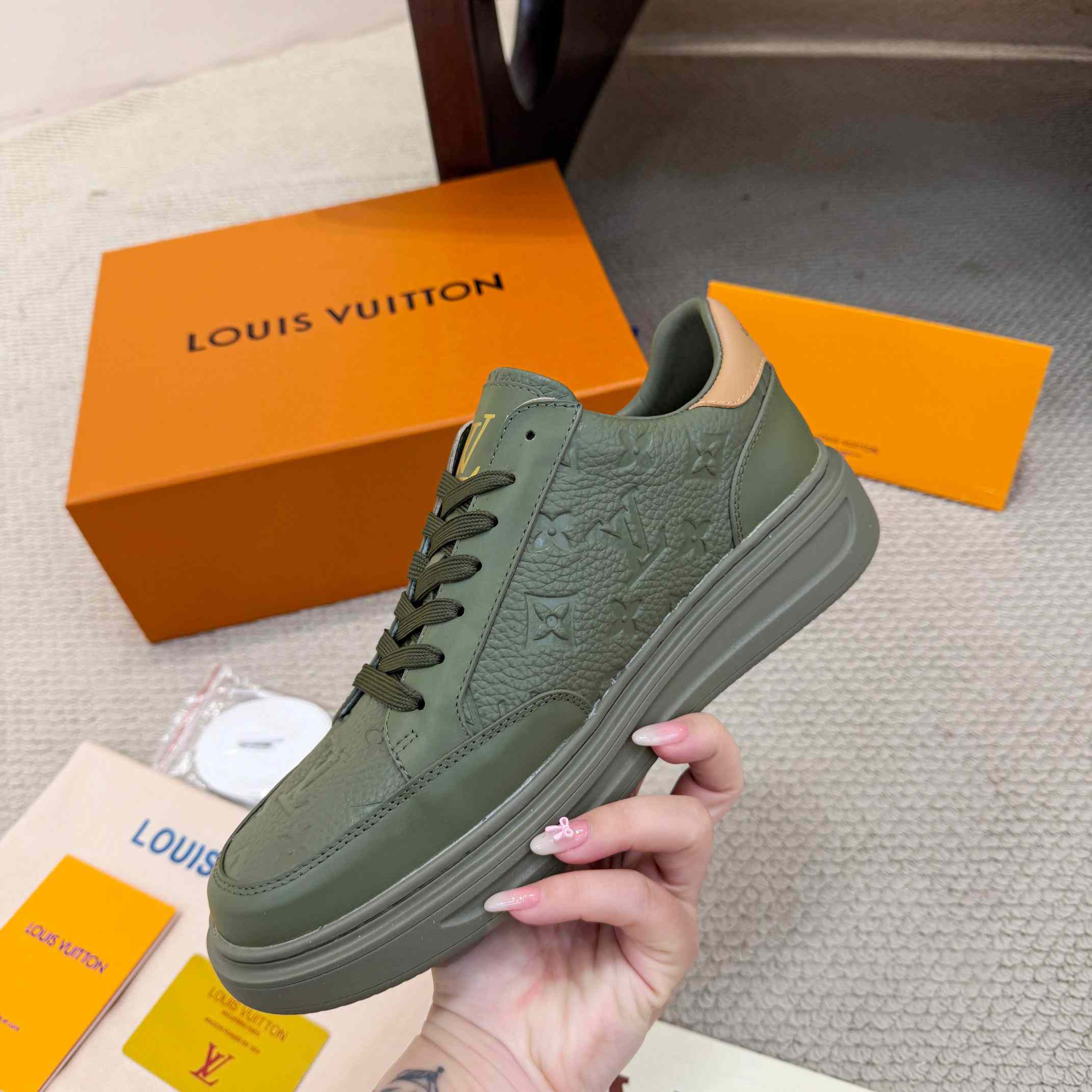 Louis Vuitton Beverly Hills Sneaker 1AJ912 - DopestKickz