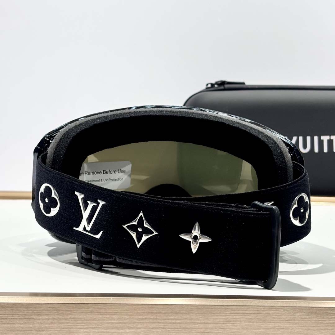 Louis Vuitton LV Snow Gradient Mask - DopestKickz