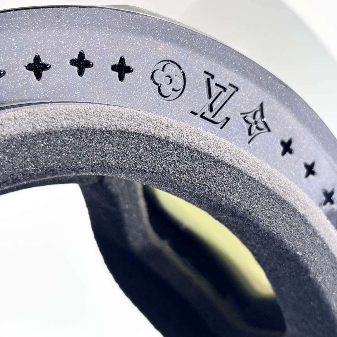 Louis Vuitton LV Snow Gradient Mask - DopestKickz