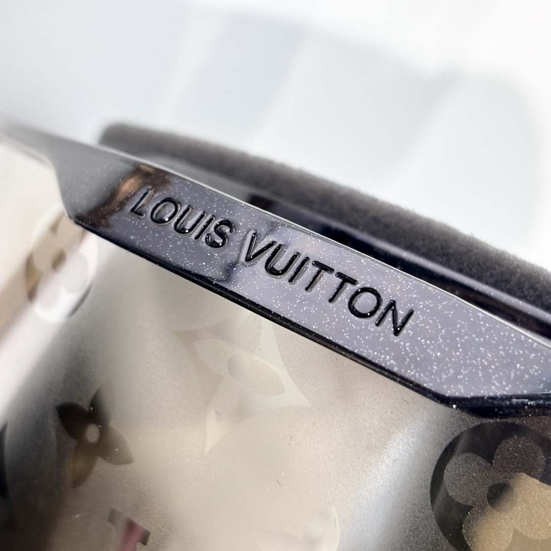 Louis Vuitton LV Snow Gradient Mask - DopestKickz