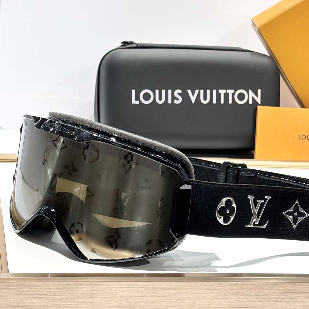 Louis Vuitton LV Snow Gradient Mask - DopestKickz