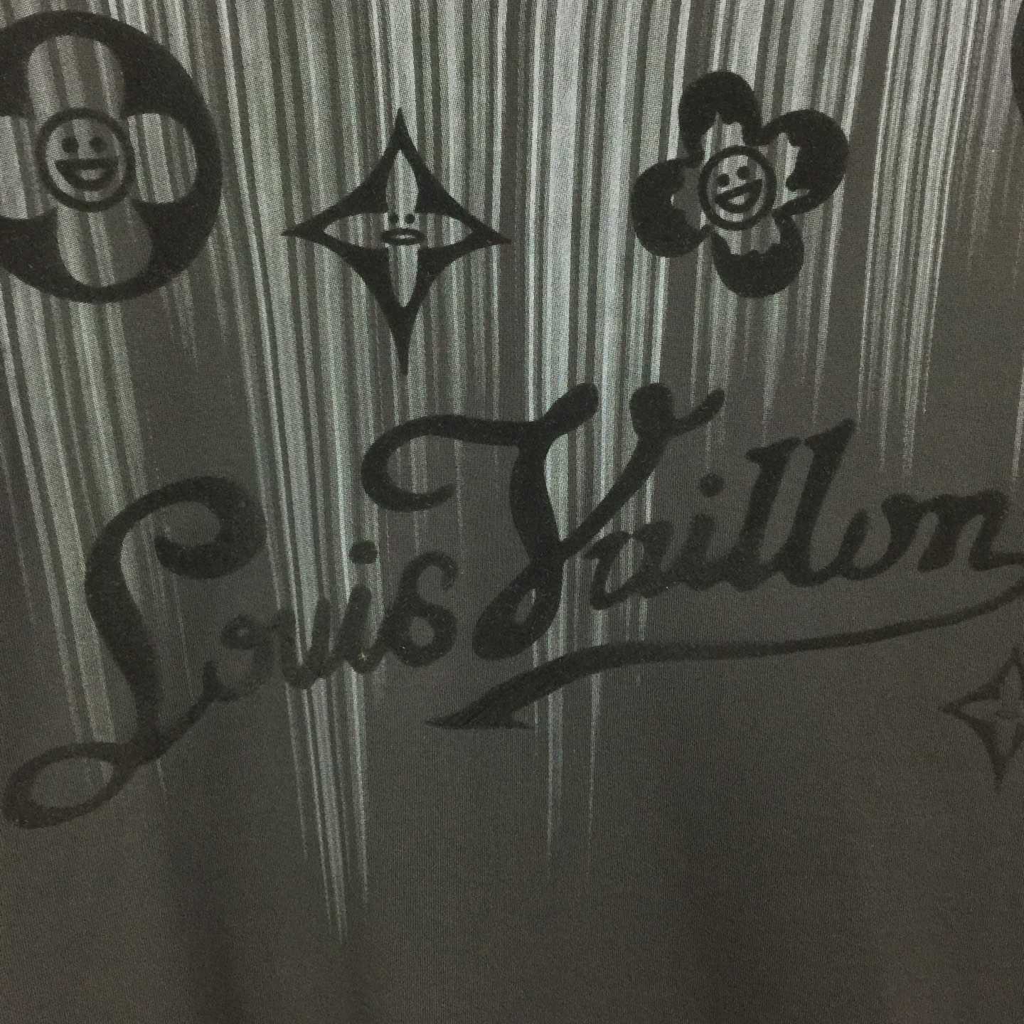 Louis Vuitton T-shirt Monogram - DopestKickz