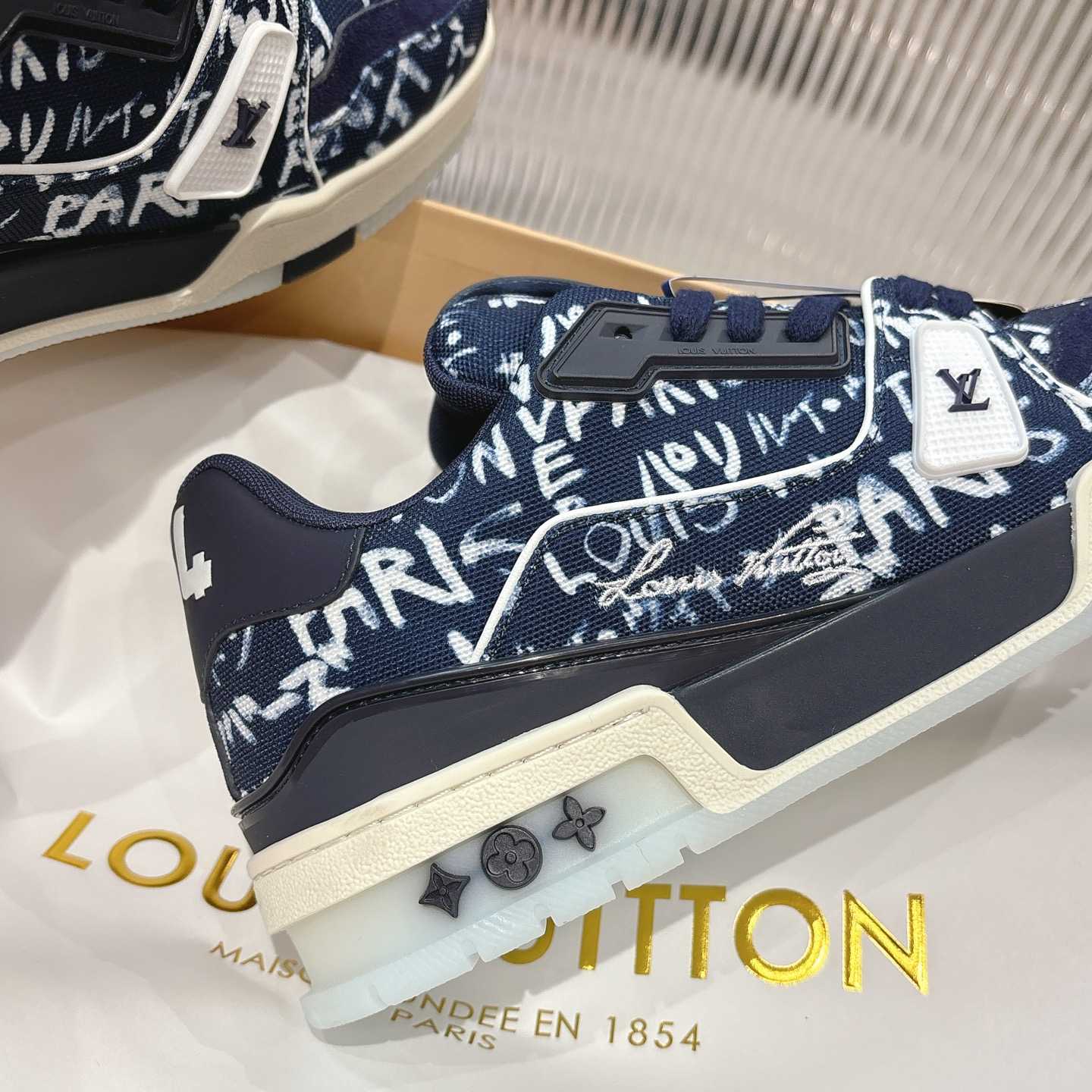 Louis Vuitton LV Trainer Sneaker    1AIKQ4 - DopestKickz