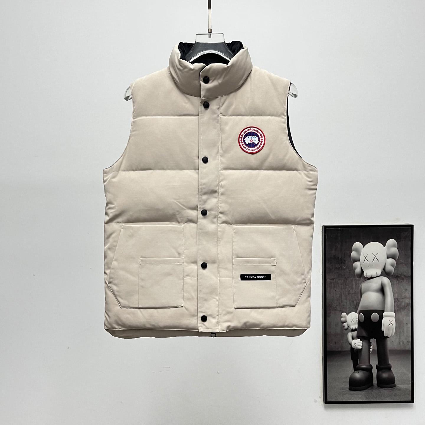 Canada Goose Freestyle Crew Vest - DopestKickz