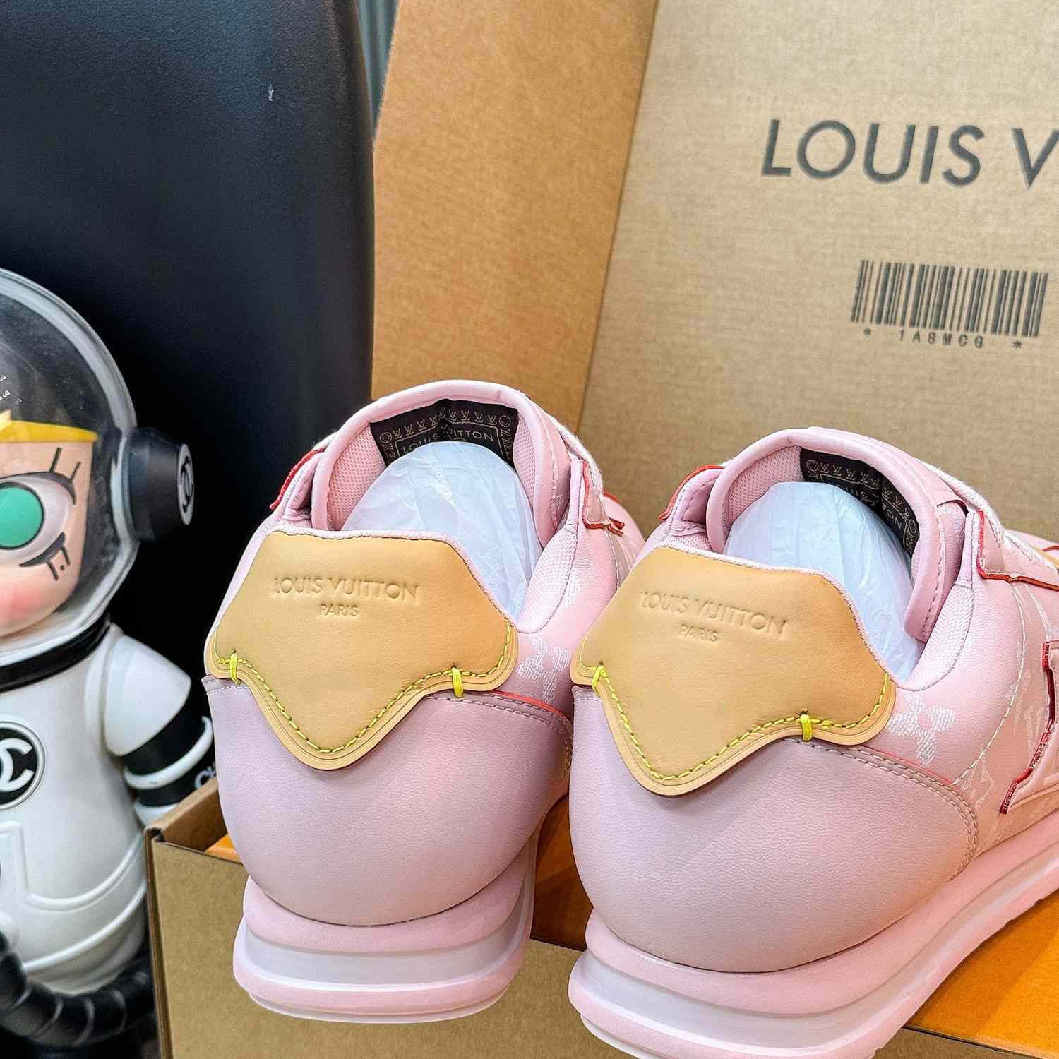 Louis Vuitton LV BUTTERSOFT Sneaker    1AINJE - DopestKickz