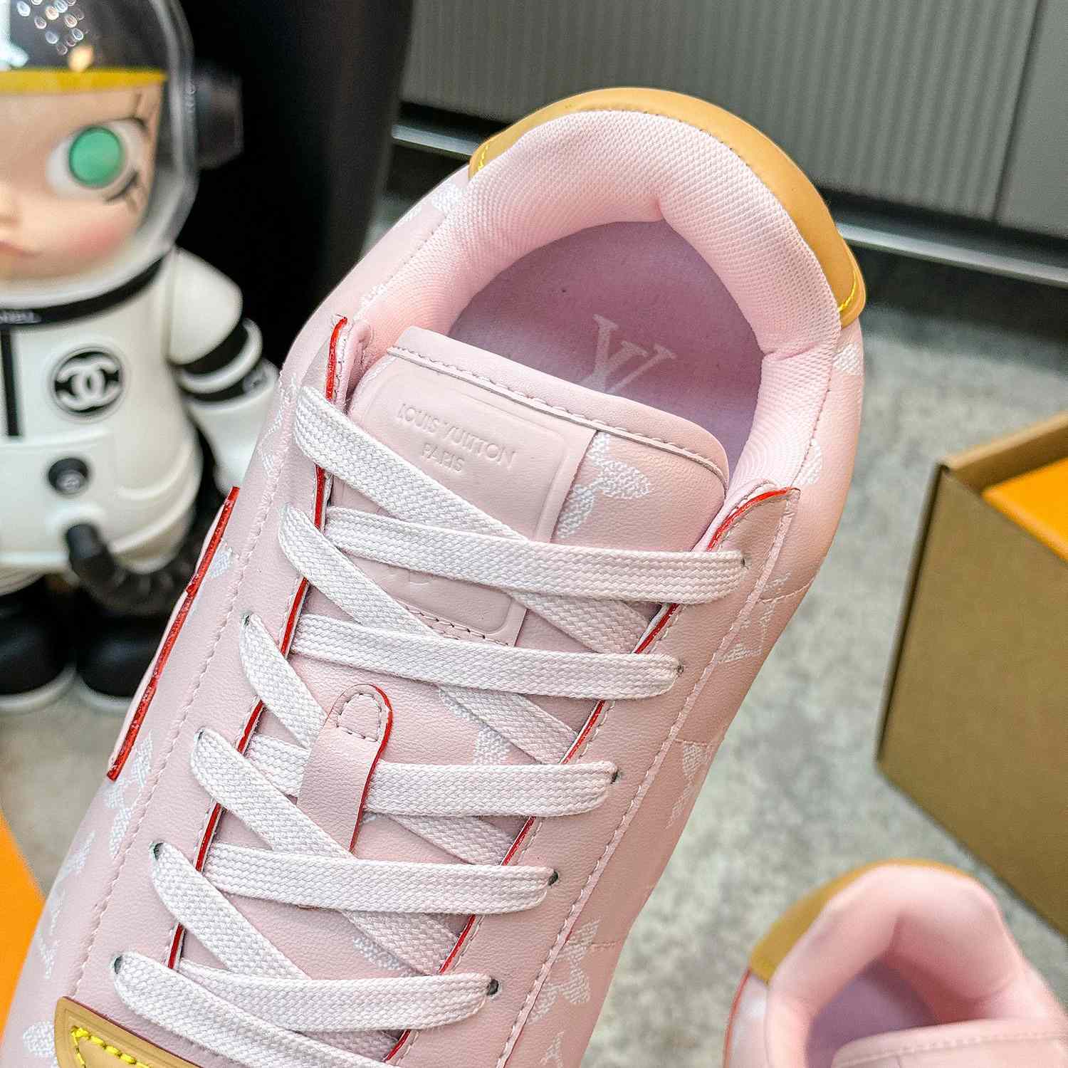 Louis Vuitton LV BUTTERSOFT Sneaker    1AINJE - DopestKickz