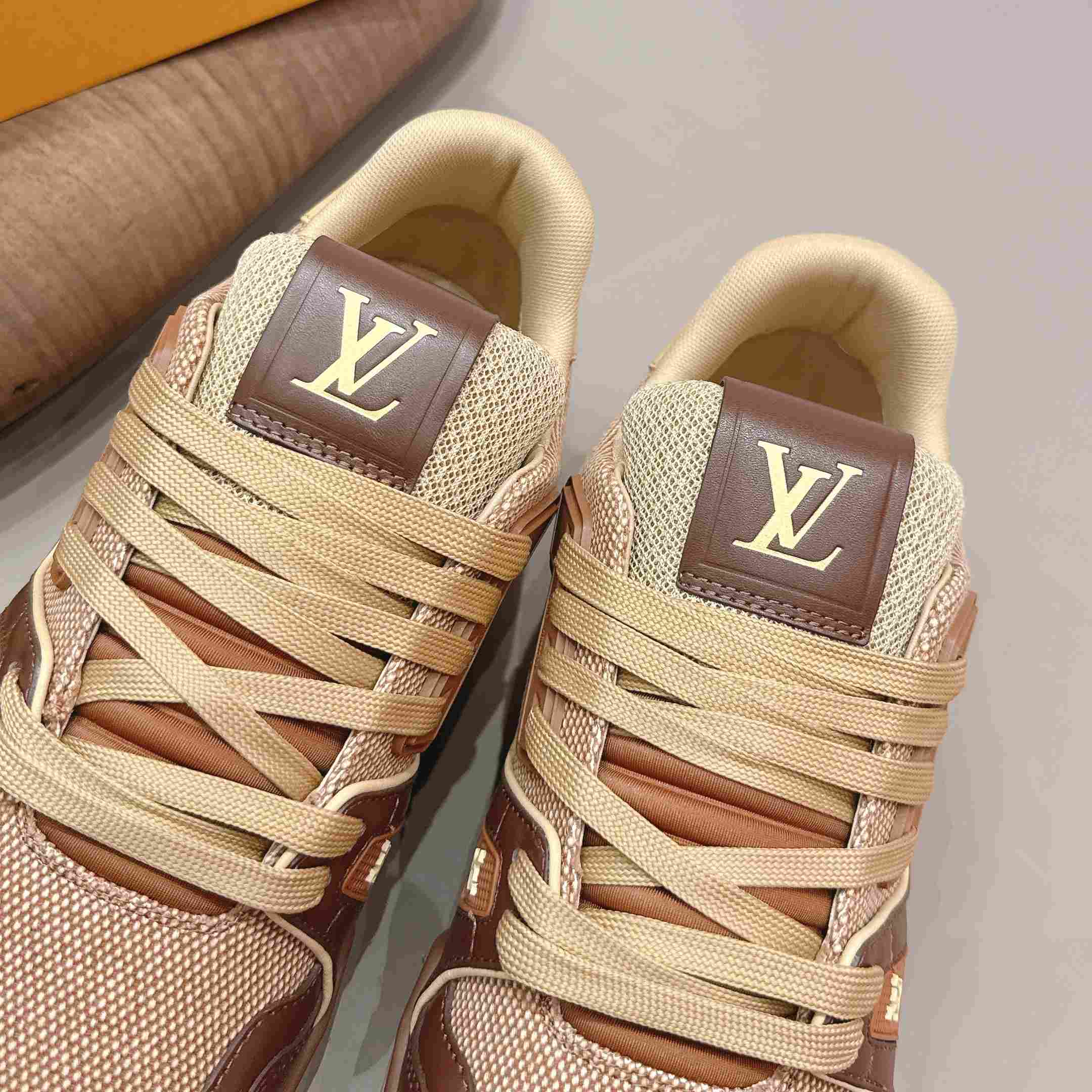 Louis Vuitton Trainer Sneaker 1AJ479 - DopestKickz