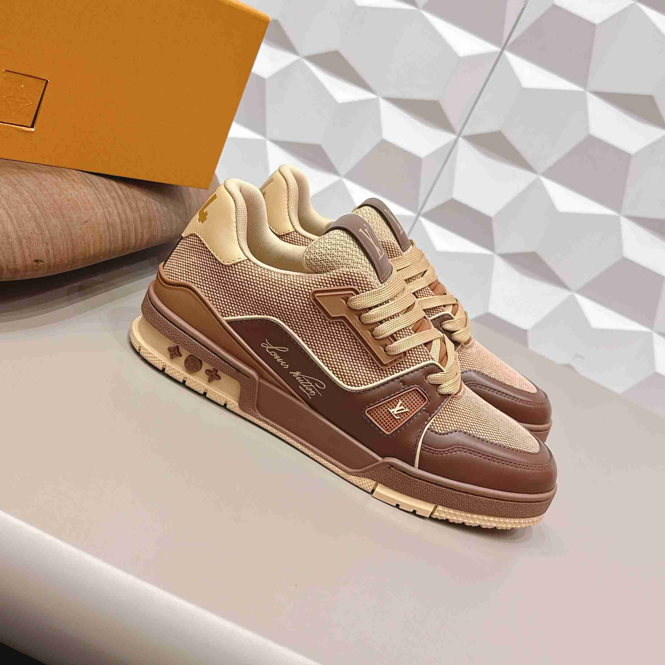 Louis Vuitton Trainer Sneaker 1AJ479 - DopestKickz