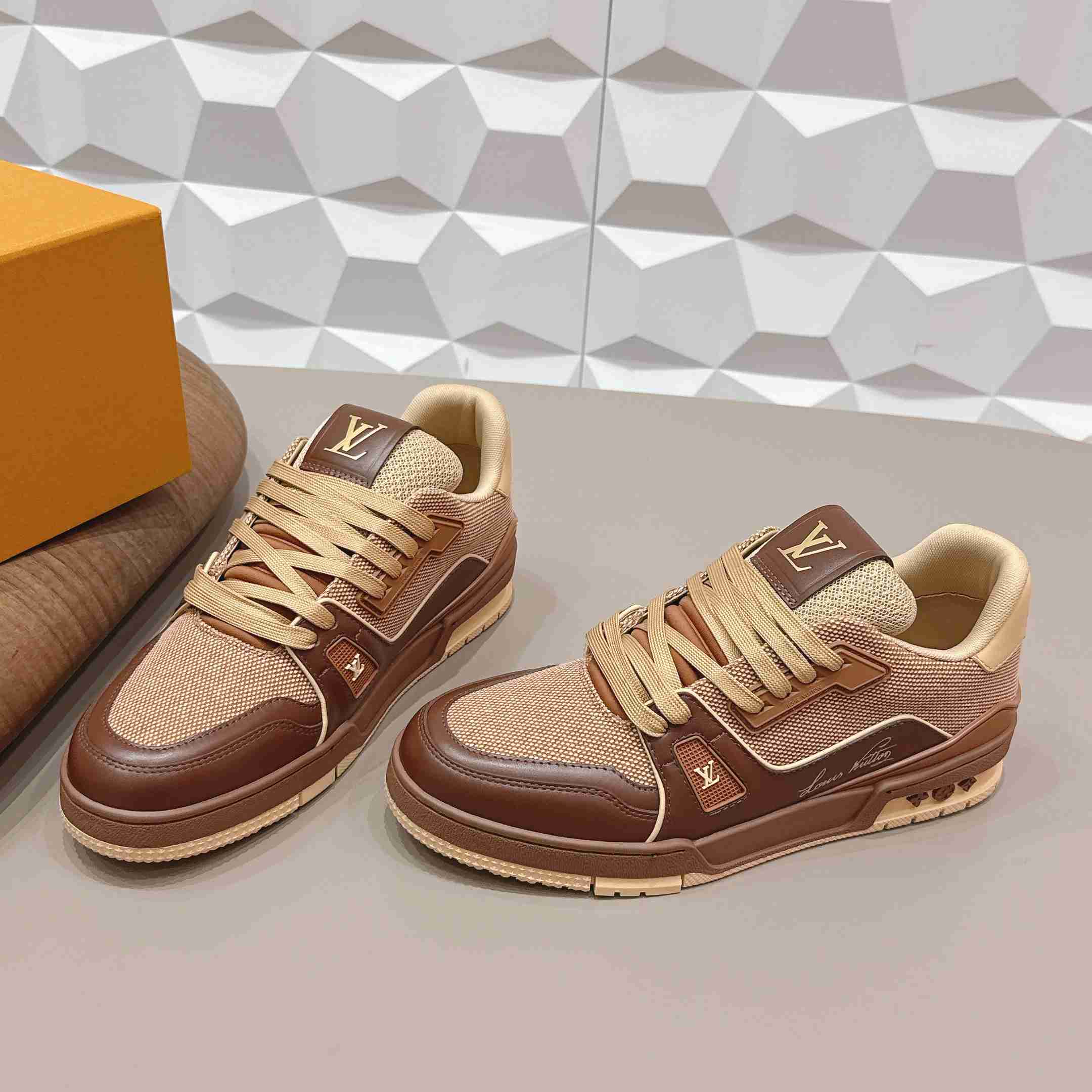 Louis Vuitton Trainer Sneaker 1AJ479 - DopestKickz