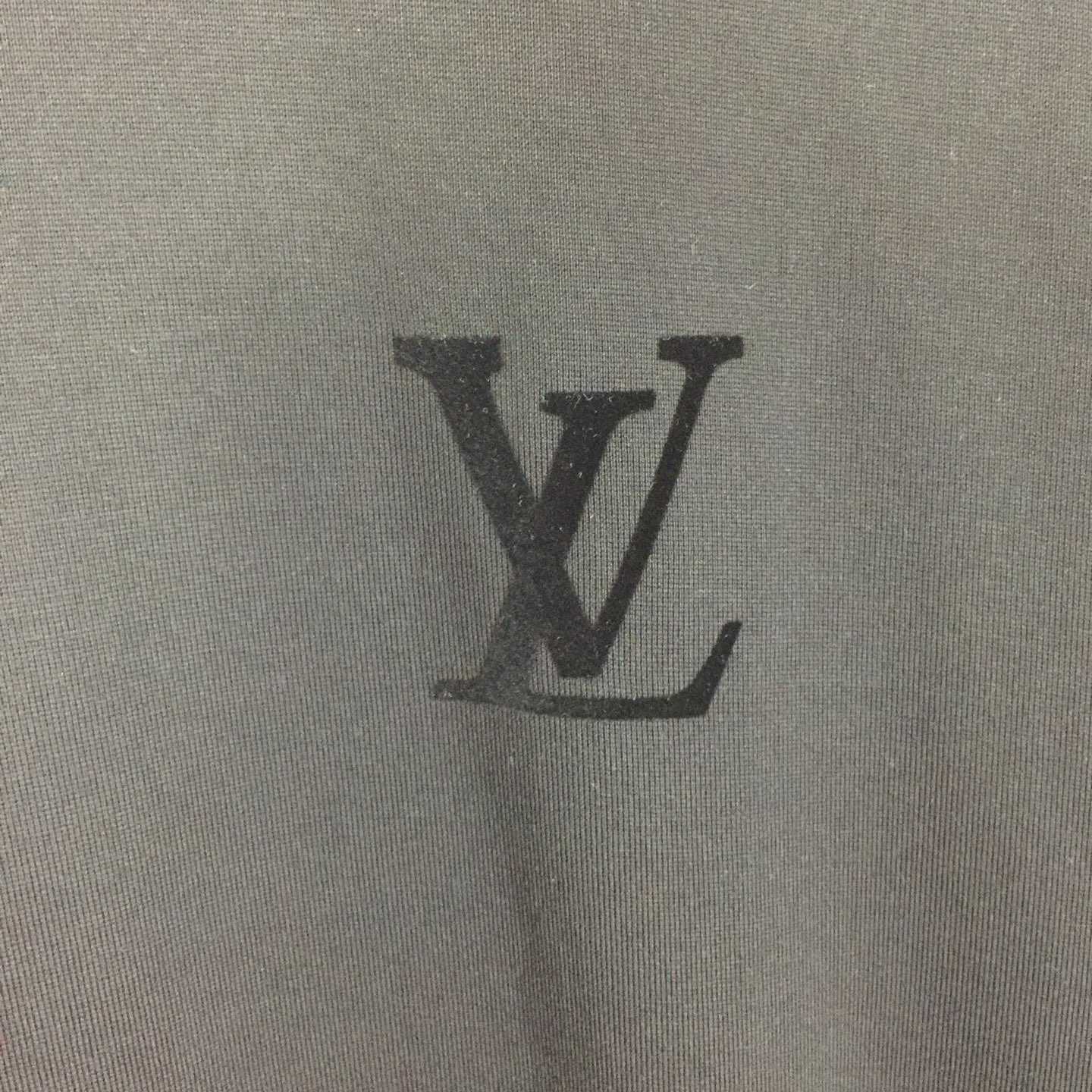 Louis Vuitton LV T-Shirt  - DopestKickz