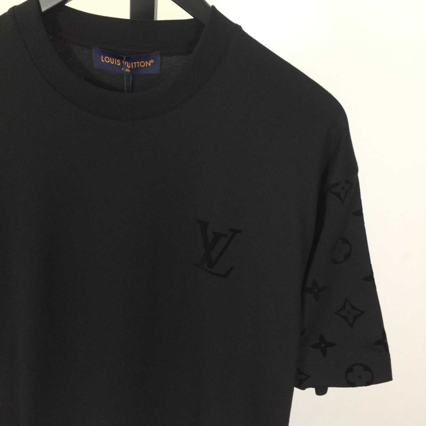 Louis Vuitton LV T-Shirt  - DopestKickz