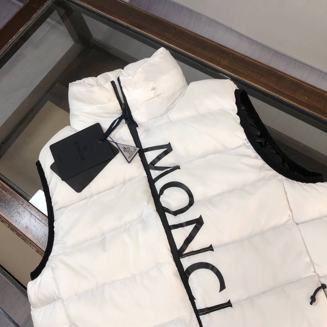 Moncler Cenis Down Gilet - DopestKickz