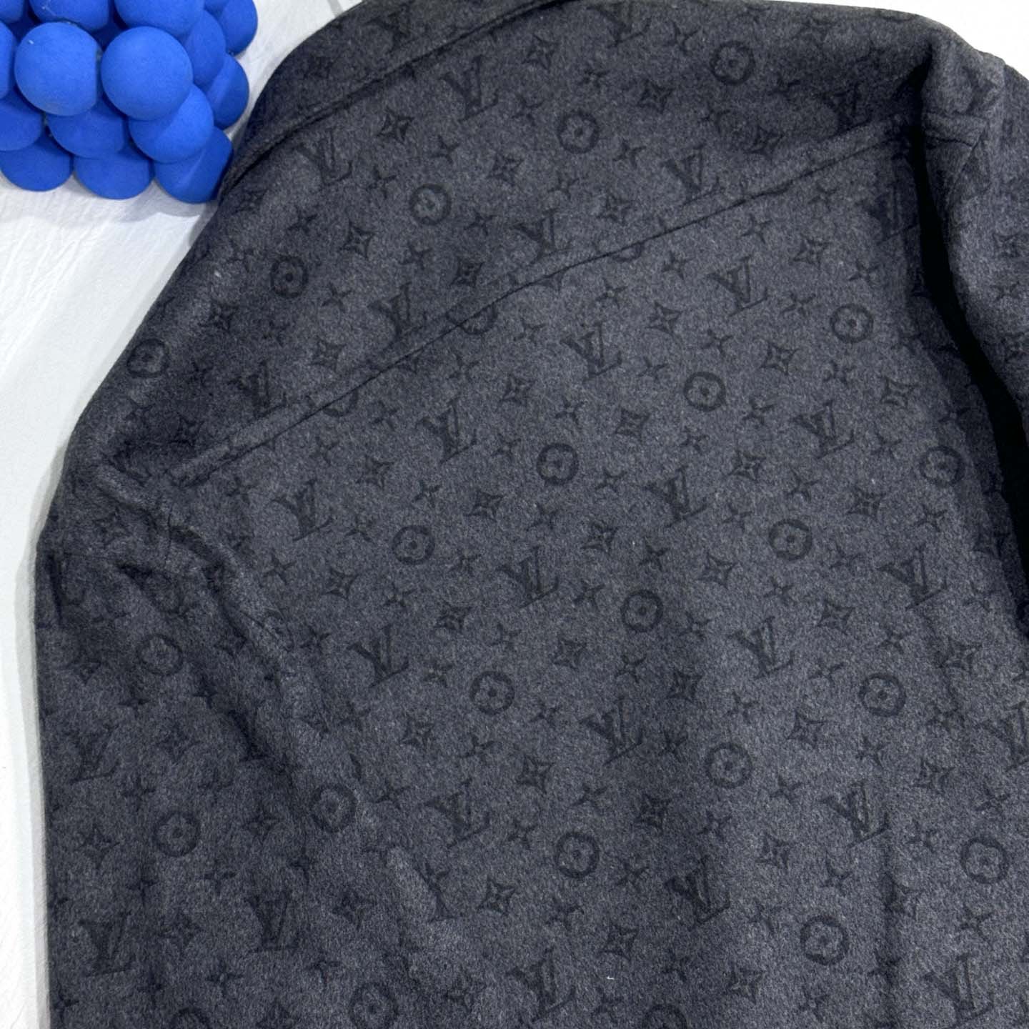 Louis Vuitton Monogram Double Face Overshirt    1AIWGO - DopestKickz