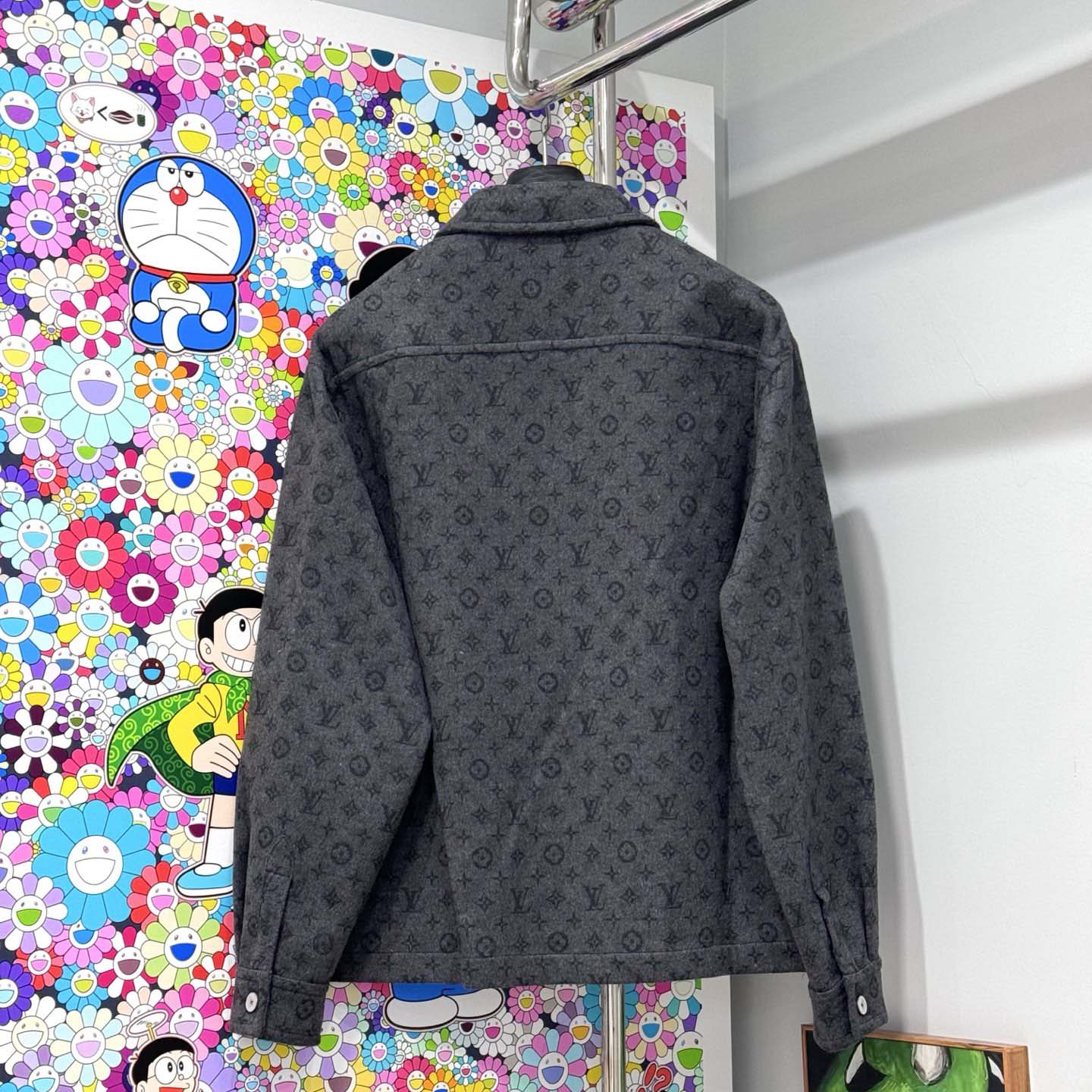 Louis Vuitton Monogram Double Face Overshirt    1AIWGO - DopestKickz
