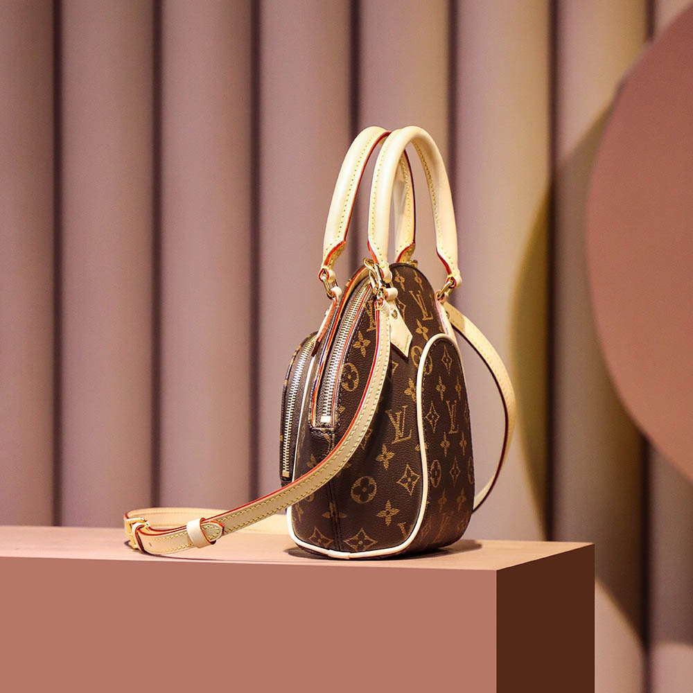 Louis Vuitton Ellipse PM M46196 - DopestKickz