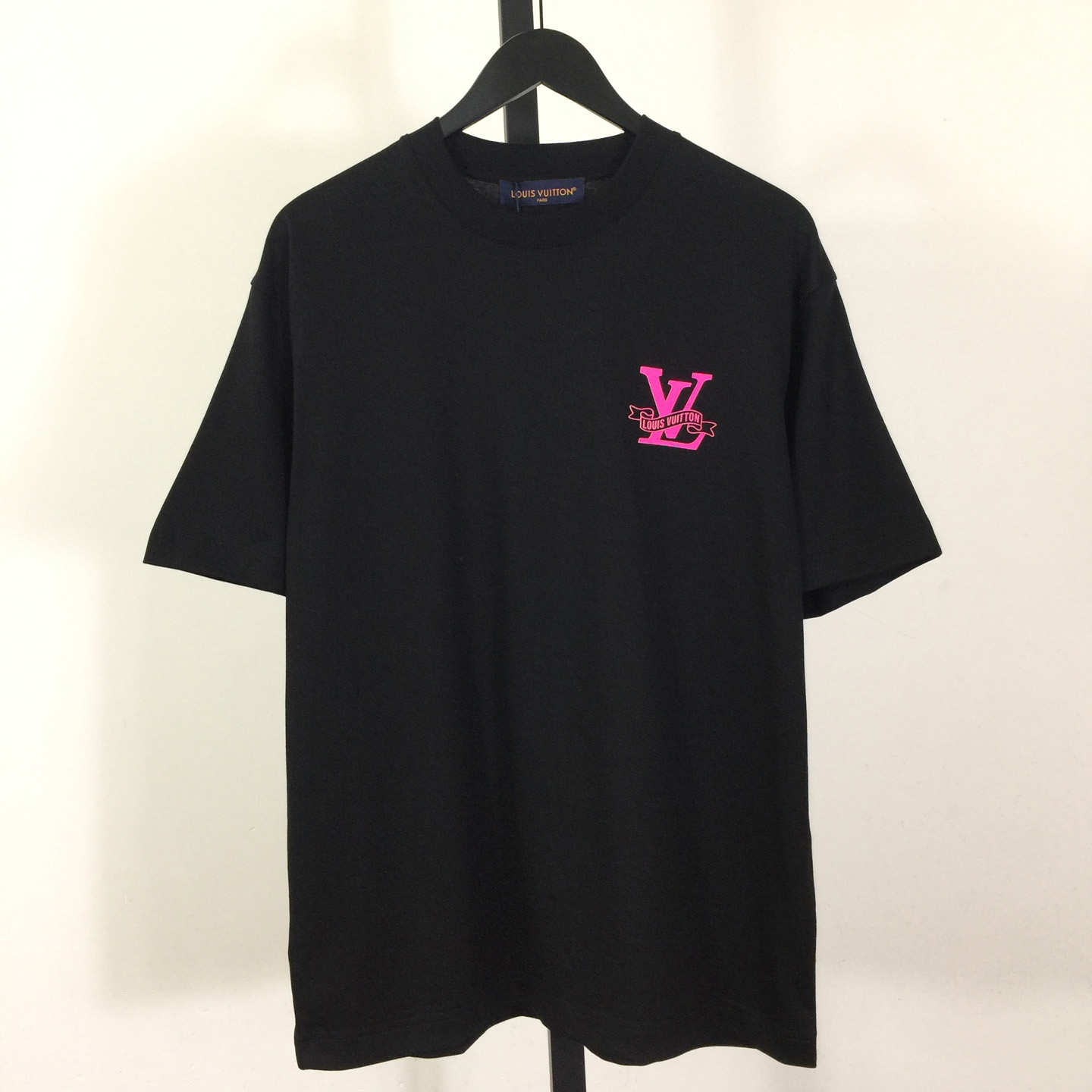 Louis Vuitton Cotton T-shirt Featuring Pink LV Logo Graphic On The Chest - DopestKickz