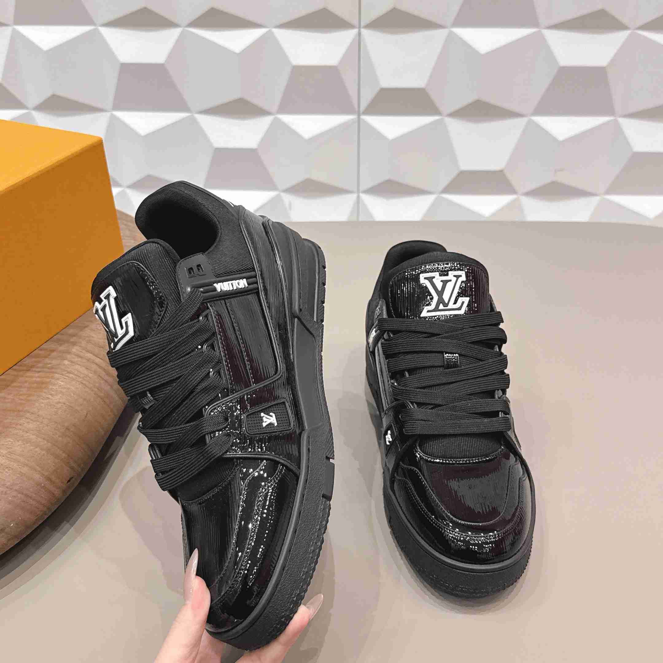 Louis Vuitton Trainer Sneaker 1AJ027 - DopestKickz