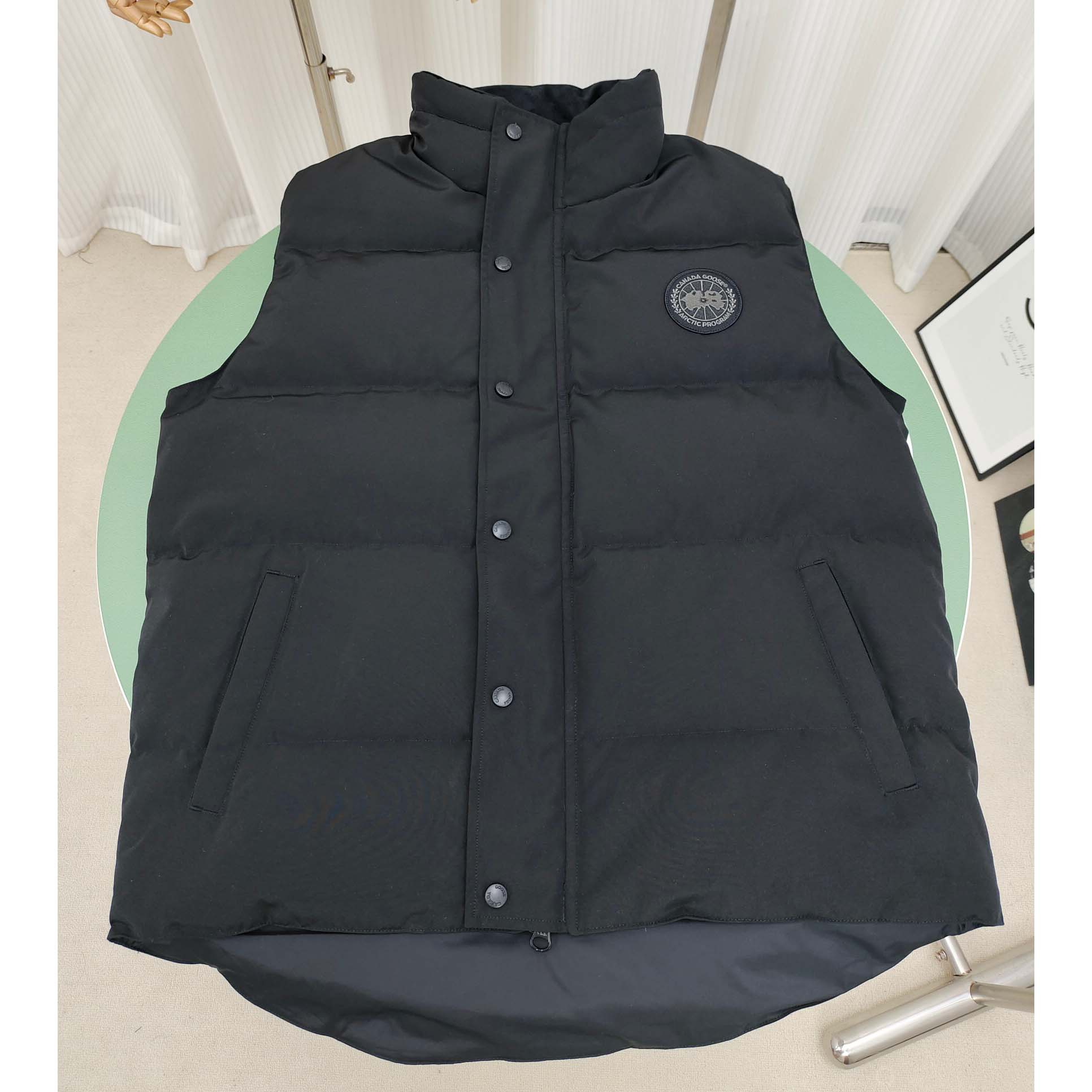 Canada Goose Garson Vest Black Label - DopestKickz