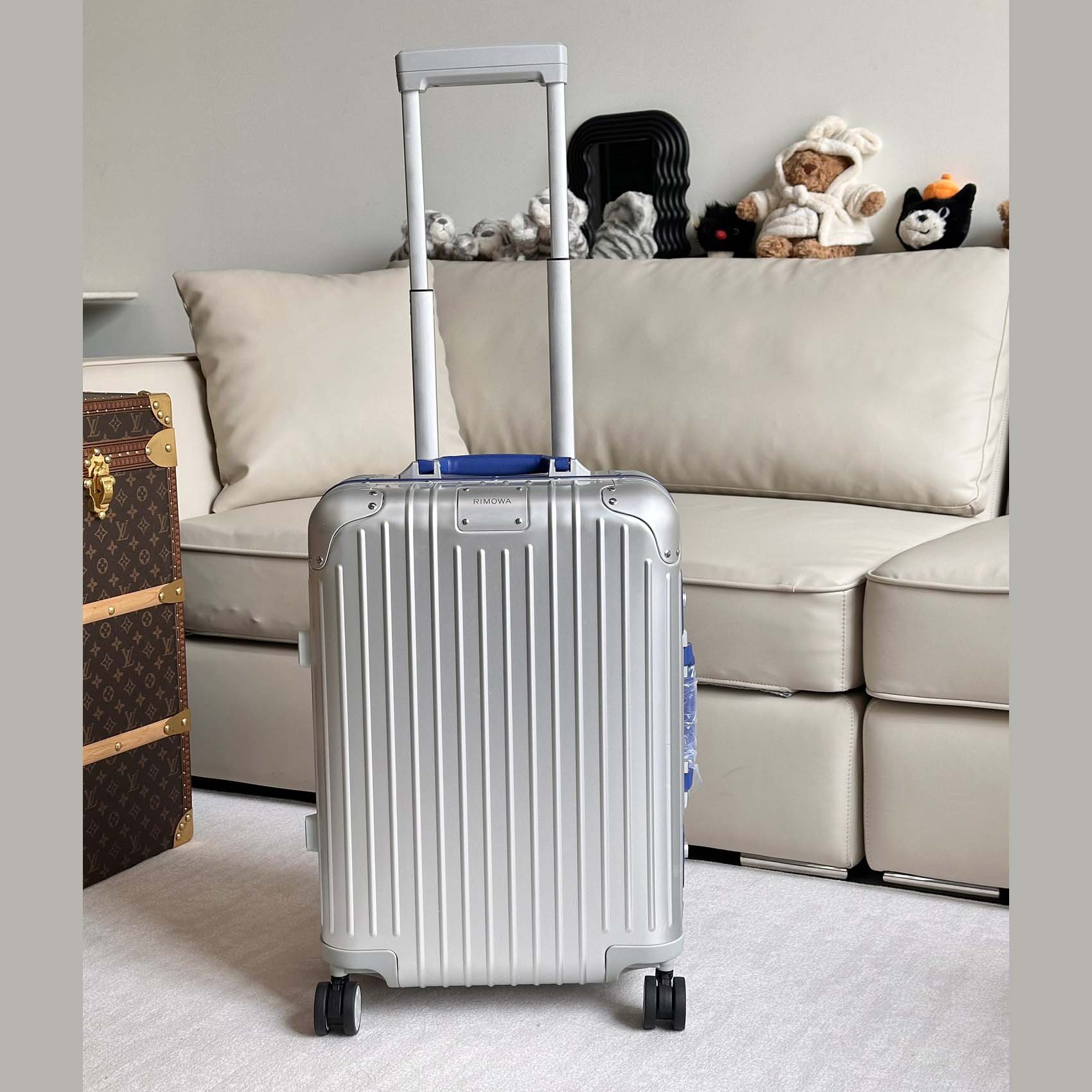 Rimowa Original Cabin Twist  - DopestKickz