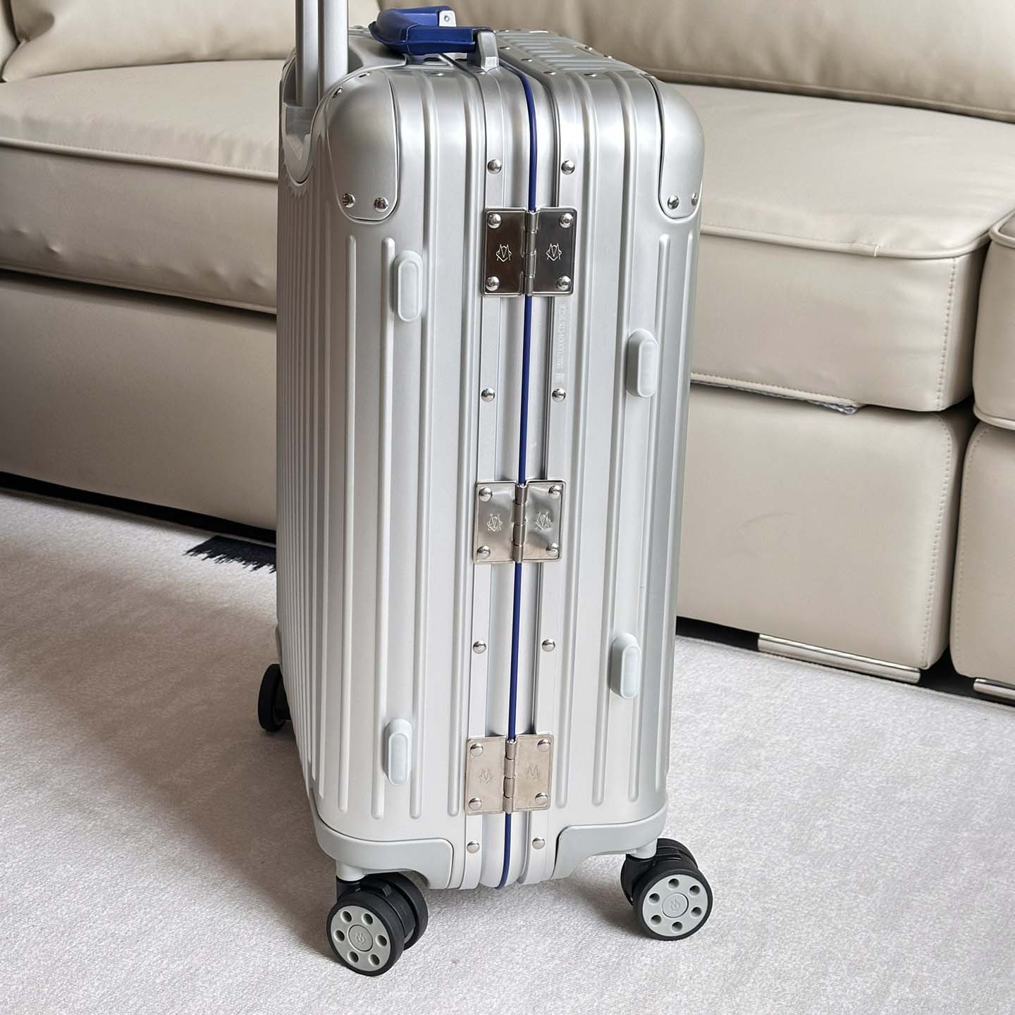 Rimowa Original Cabin Twist  - DopestKickz