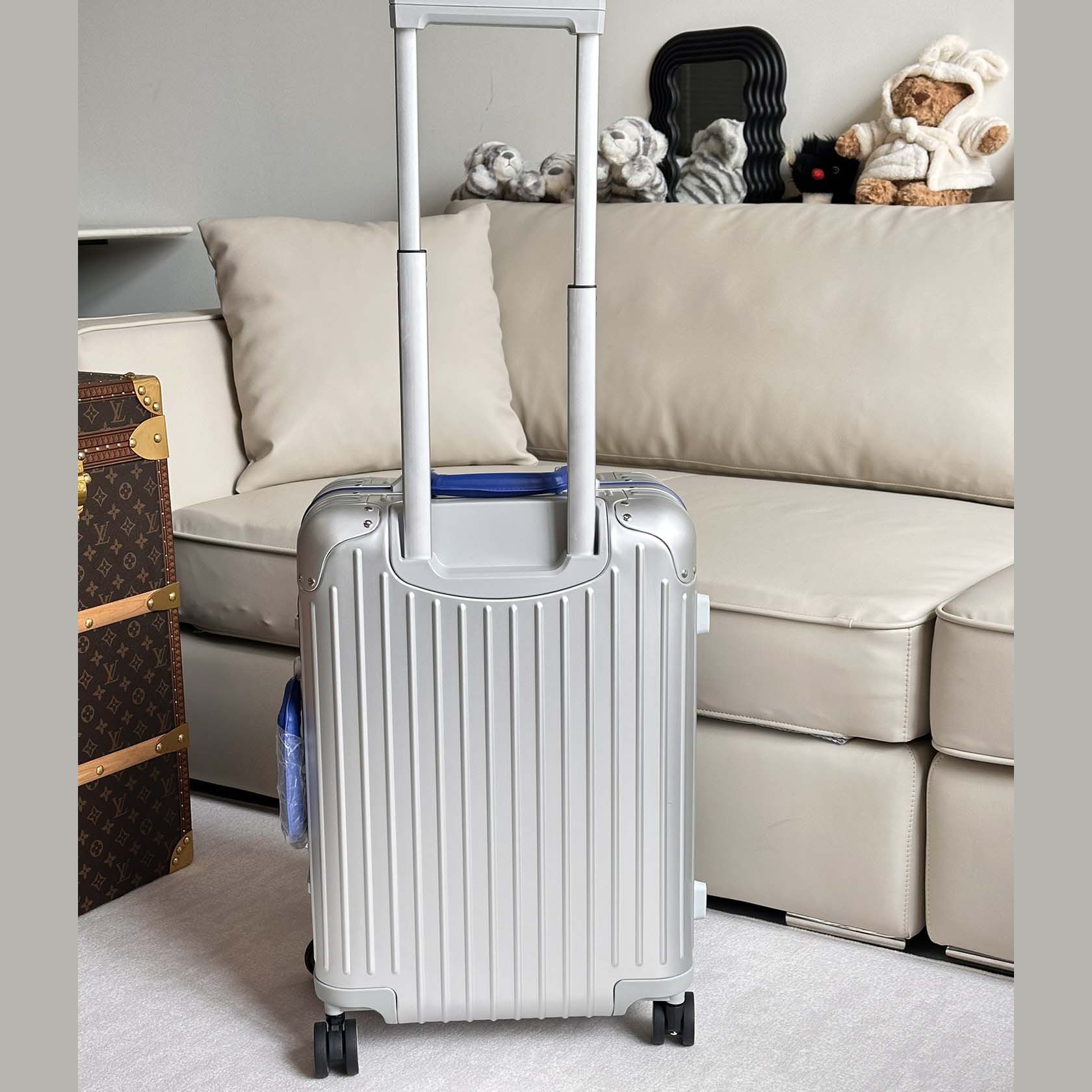 Rimowa Original Cabin Twist  - DopestKickz