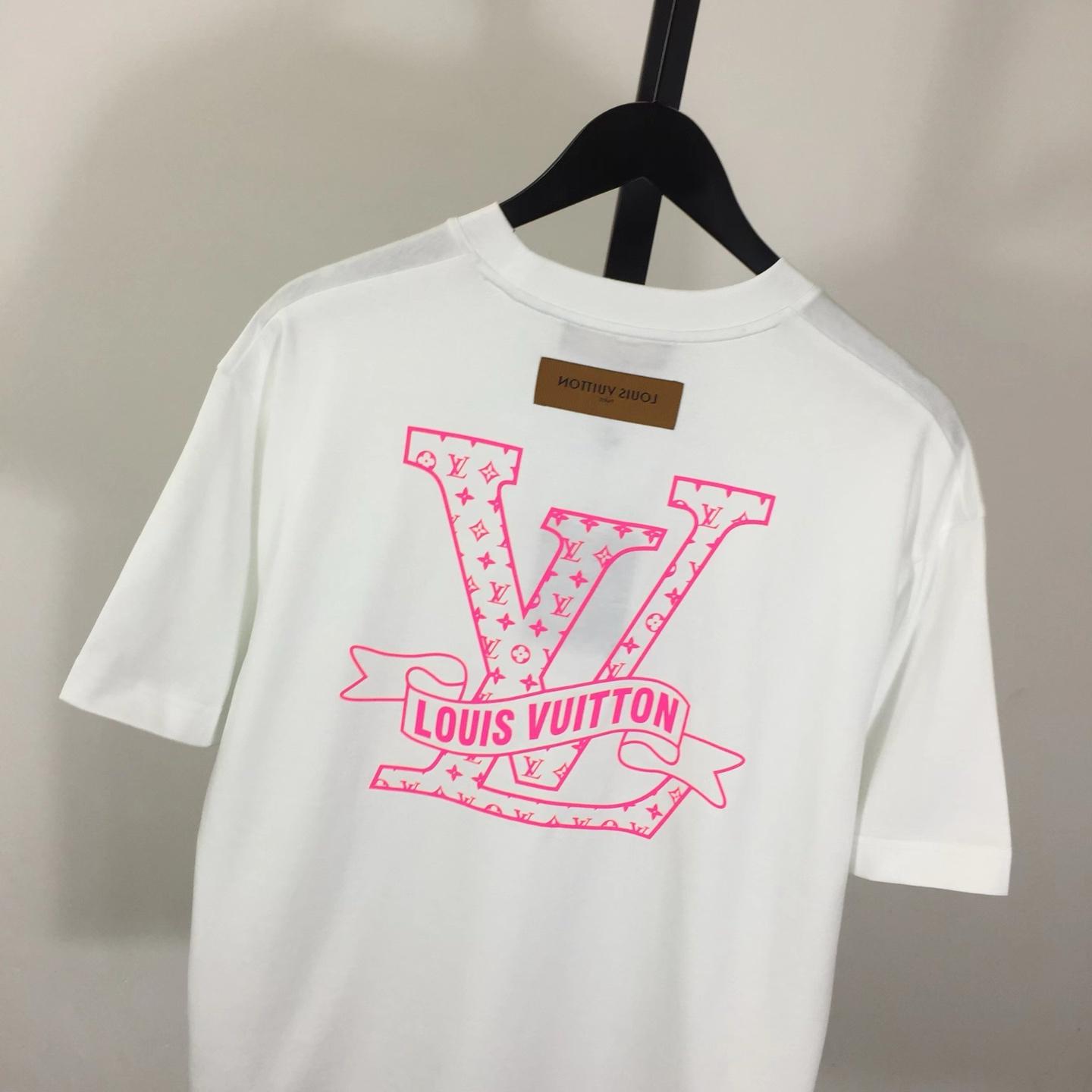 Louis Vuitton Cotton T-shirt Featuring Pink LV Logo Graphic On The Chest - DopestKickz
