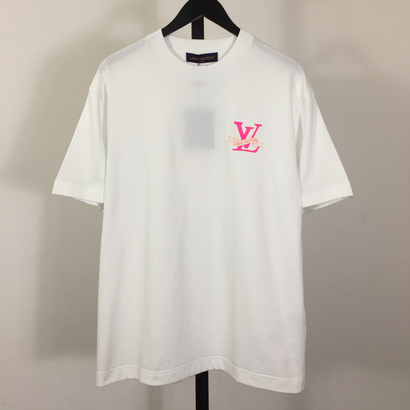 Louis Vuitton Cotton T-shirt Featuring Pink LV Logo Graphic On The Chest - DopestKickz