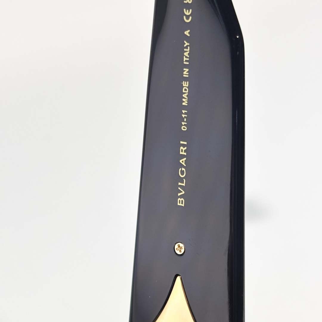 Bvlgari BV40070I Sunglasses    - DopestKickz