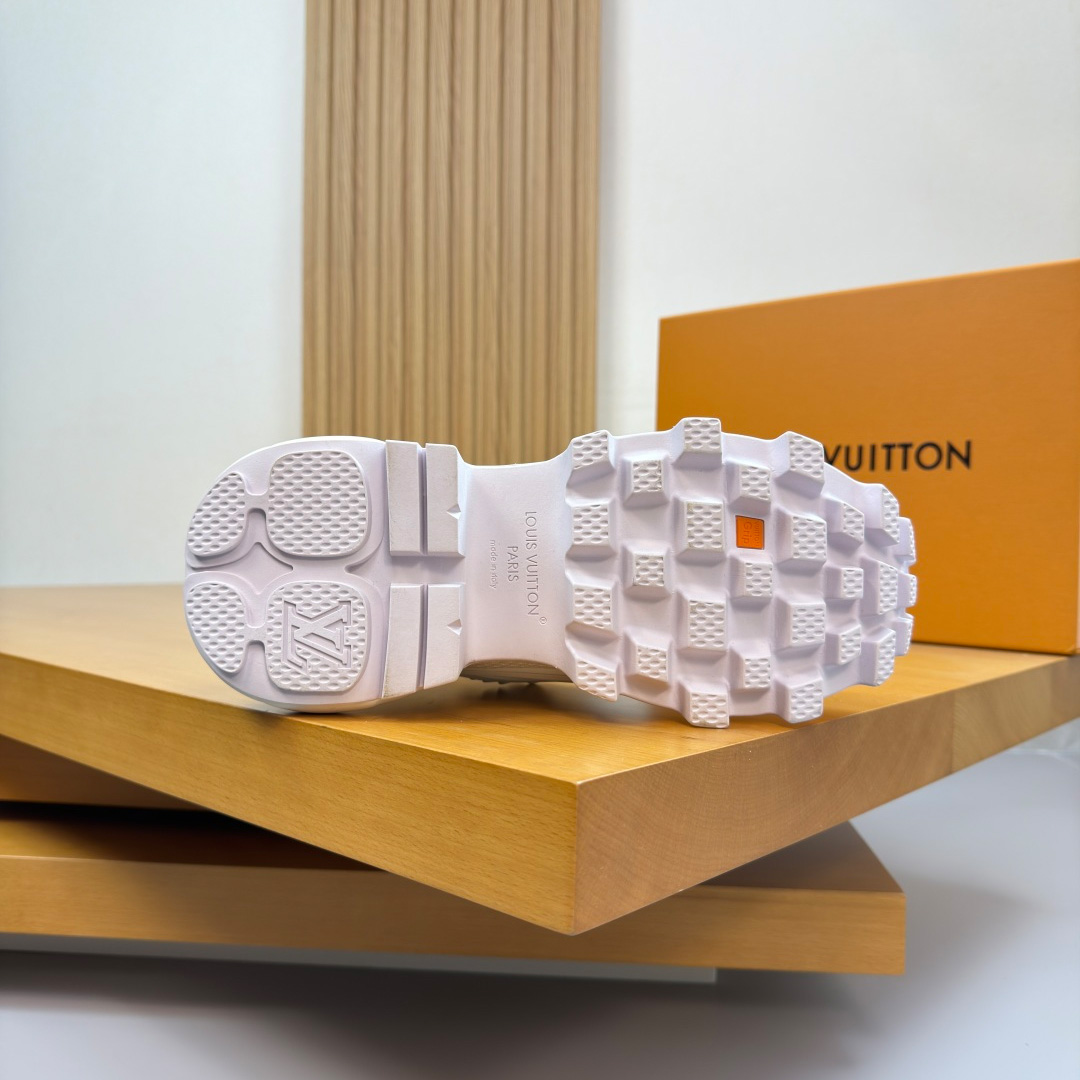 Louis Vuitton Summit Sneaker 1AJAEJ - DopestKickz