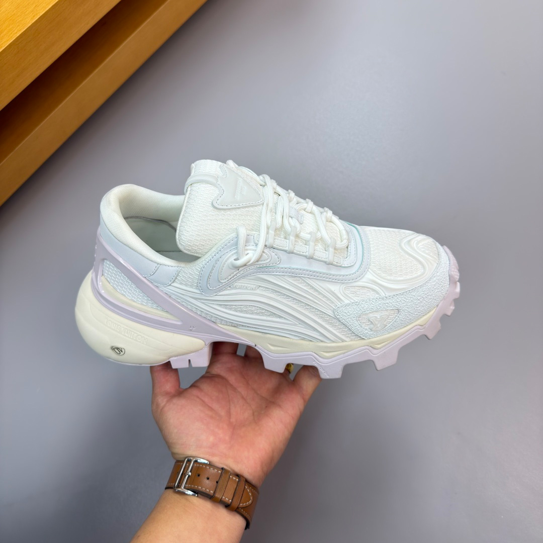 Louis Vuitton Summit Sneaker 1AJAEJ - DopestKickz