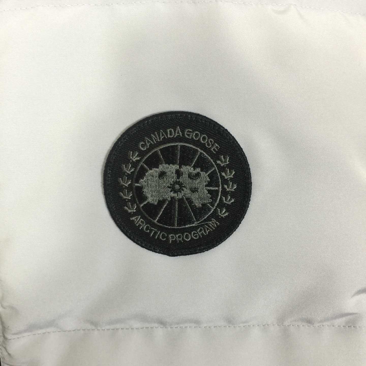 Canada Goose Grandview Cropped Vest Black Label - DopestKickz