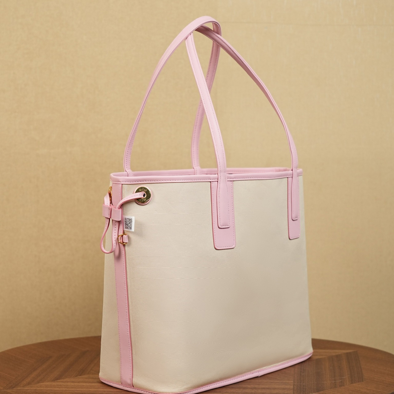 MCM Medium Liz Shopper in Visetos Pink - DopestKickz