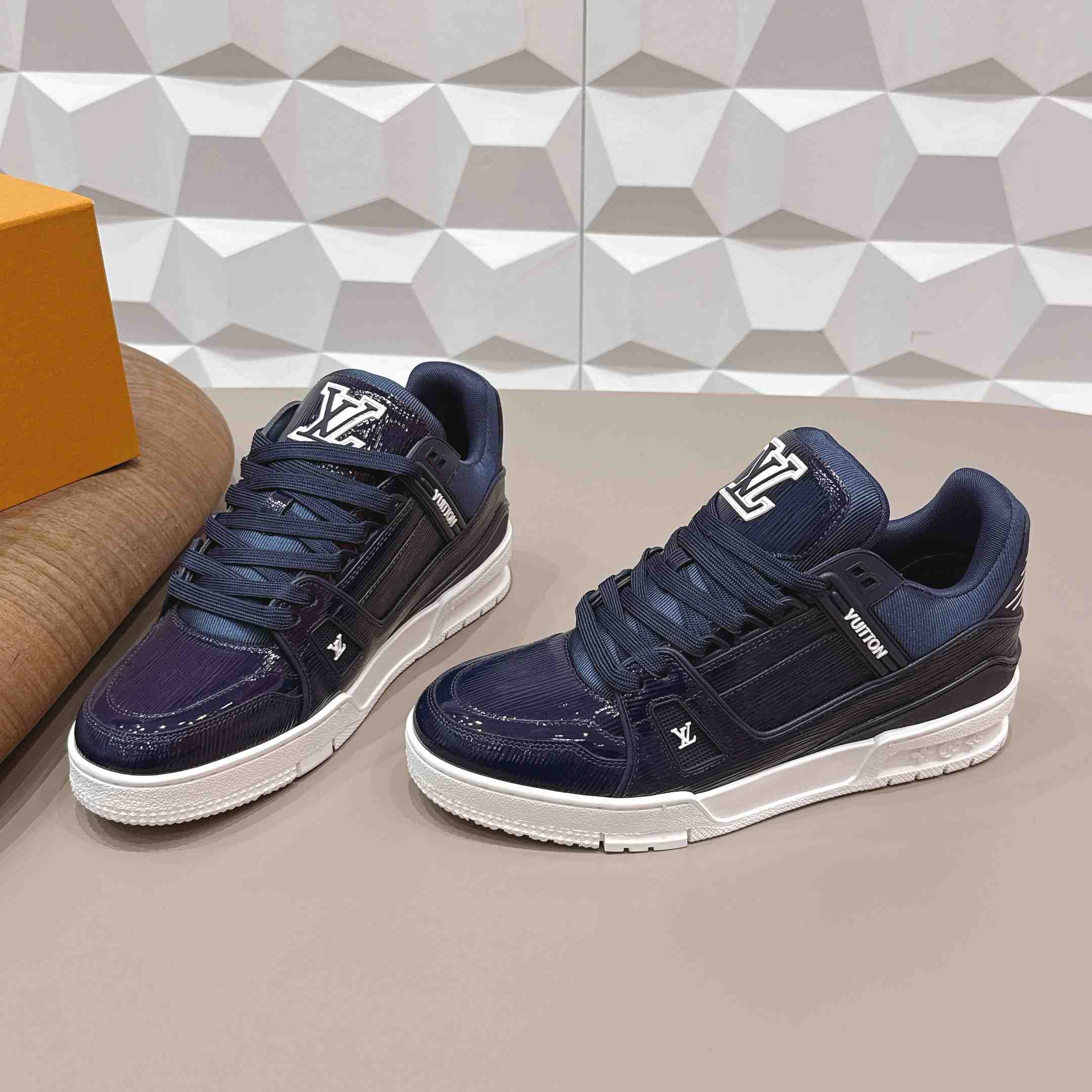 Louis Vuitton Trainer Sneaker 1AJ067 - DopestKickz