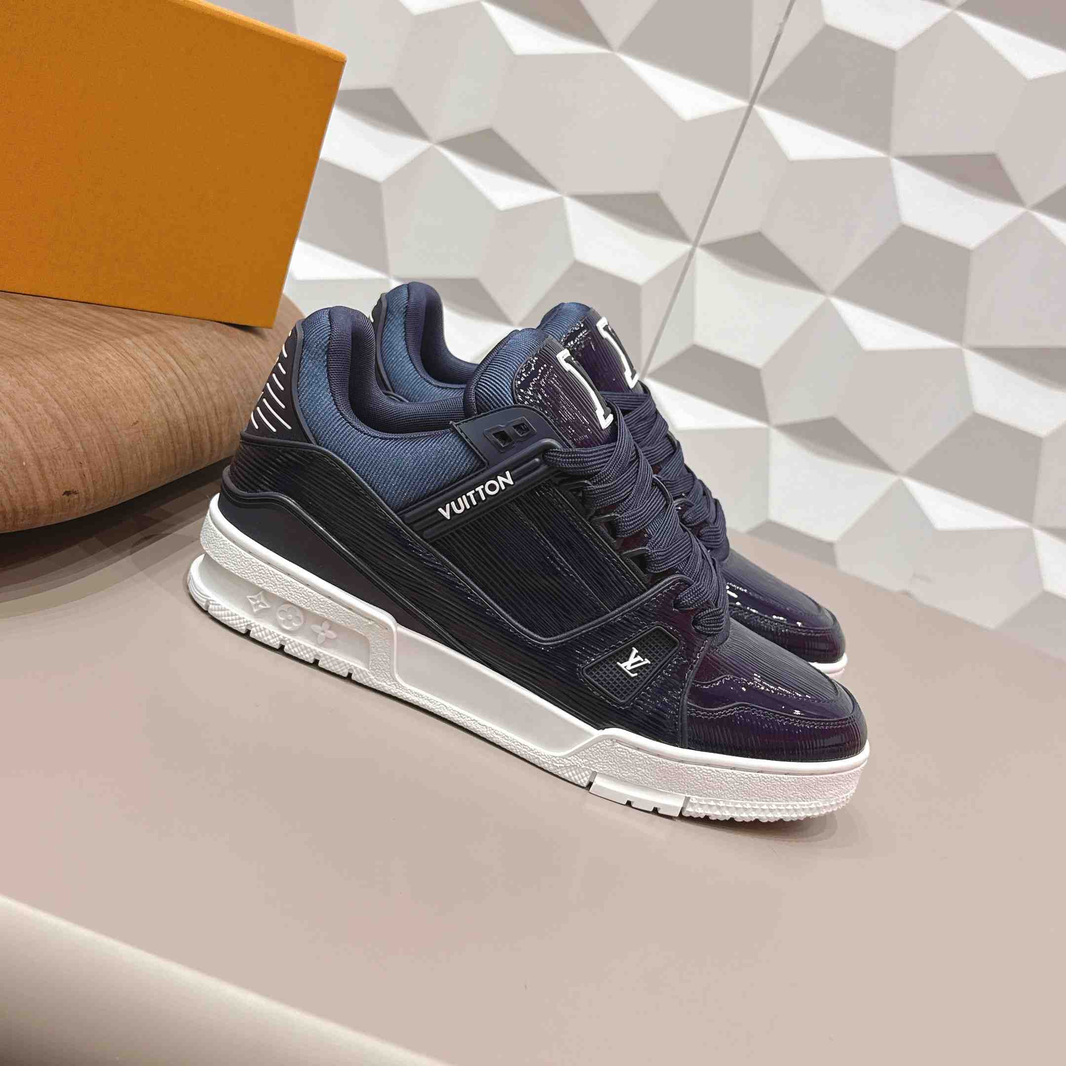 Louis Vuitton Trainer Sneaker 1AJ067 - DopestKickz