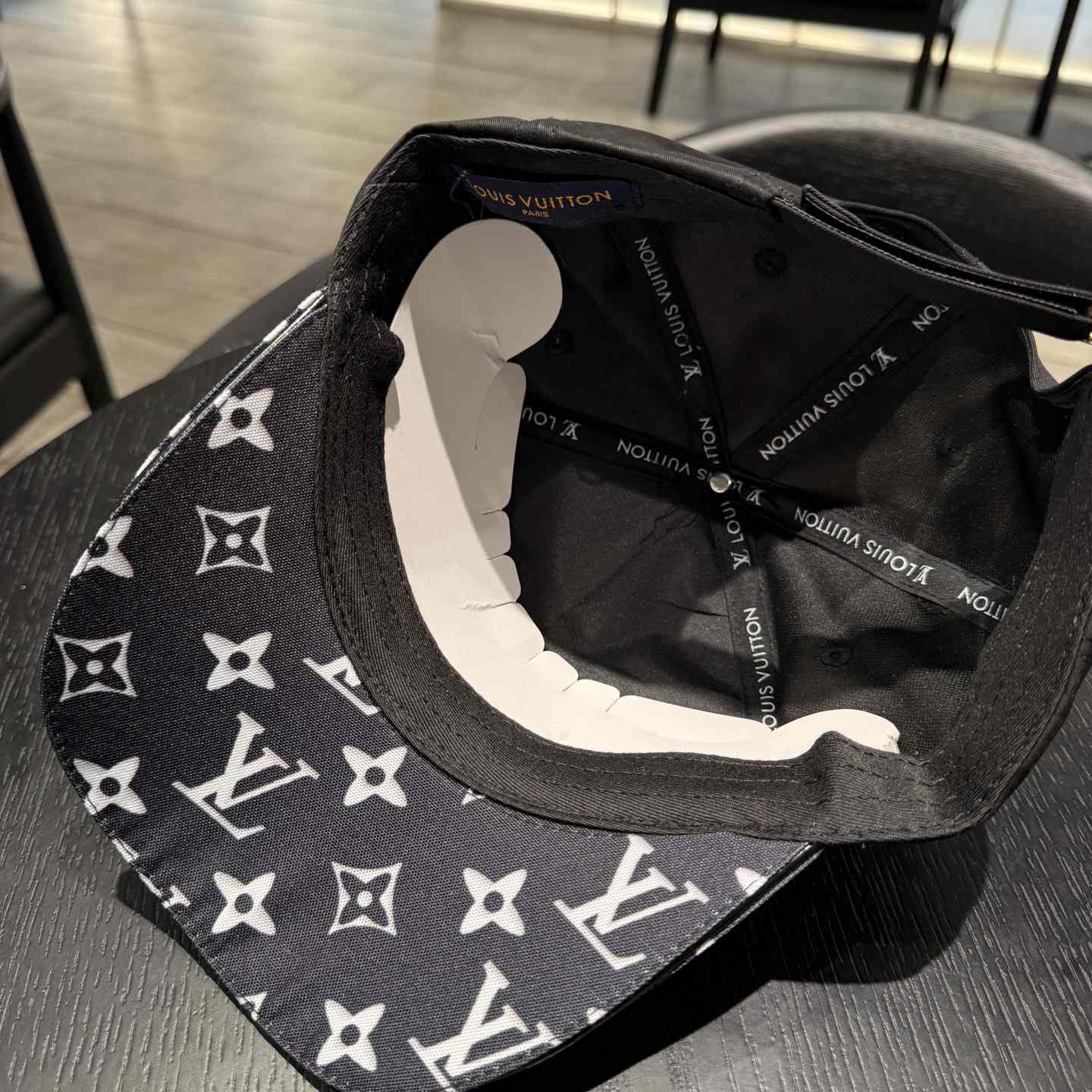 Louis Vuitton Cap - DopestKickz