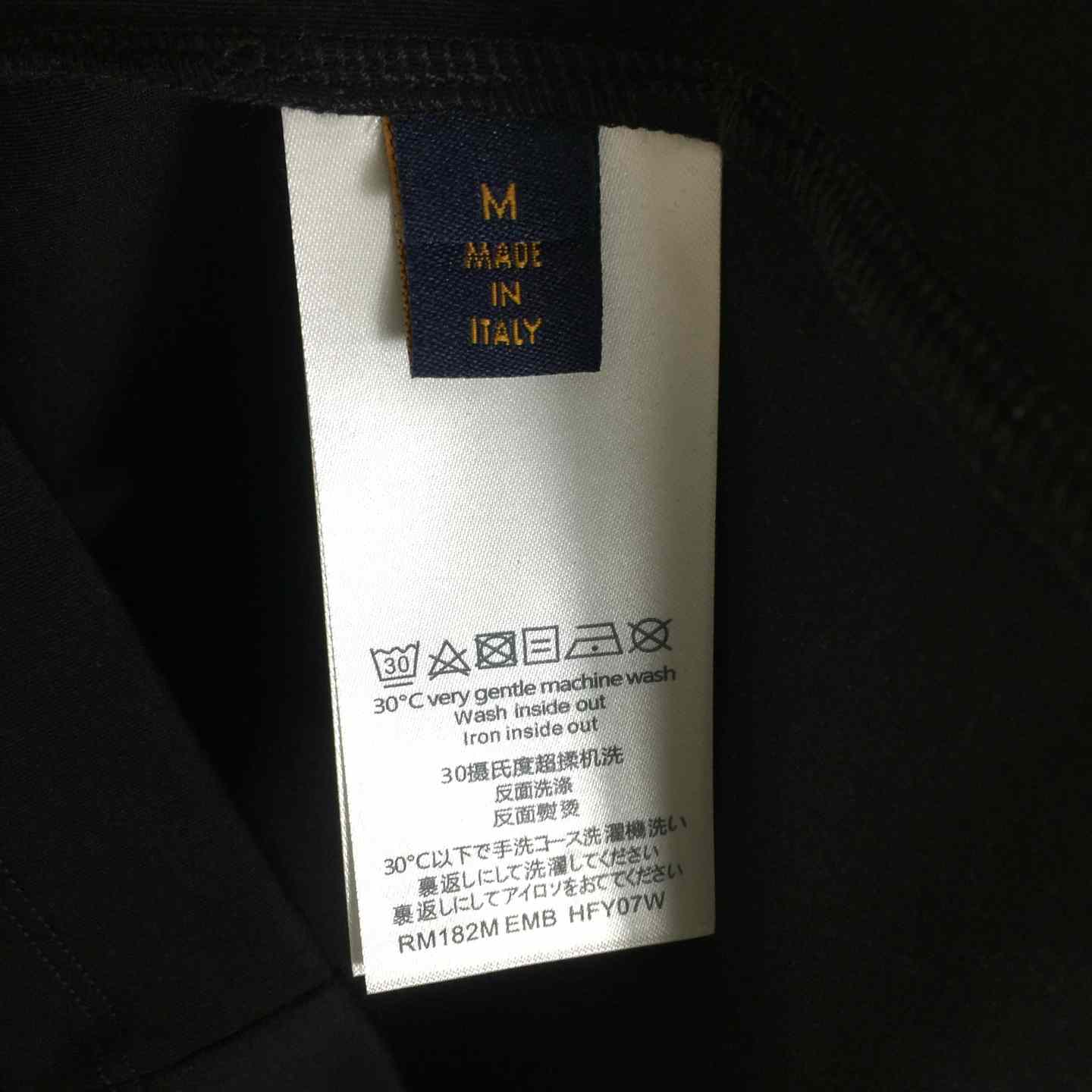 Louis Vuitton V Pocket Logo T-shirt - DopestKickz