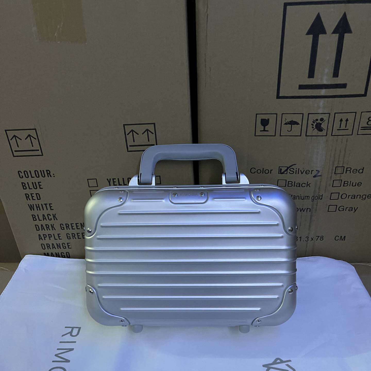 Rimowa Original - Aluminum Cross-Body Bag  - DopestKickz