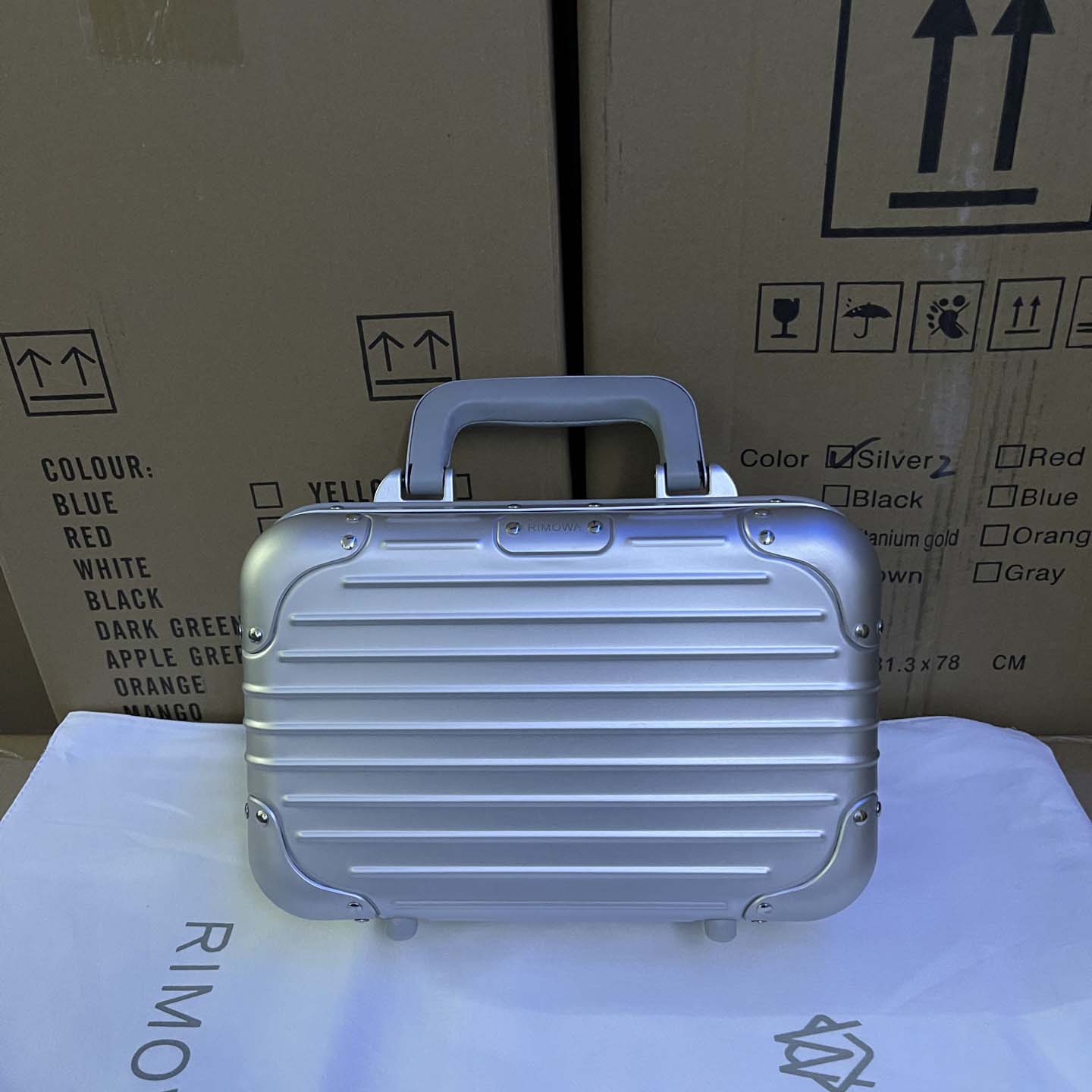 Rimowa Original - Aluminum Cross-Body Bag  - DopestKickz