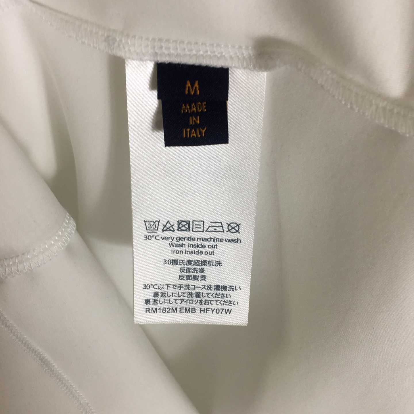 Louis Vuitton V Pocket Logo T-shirt - DopestKickz