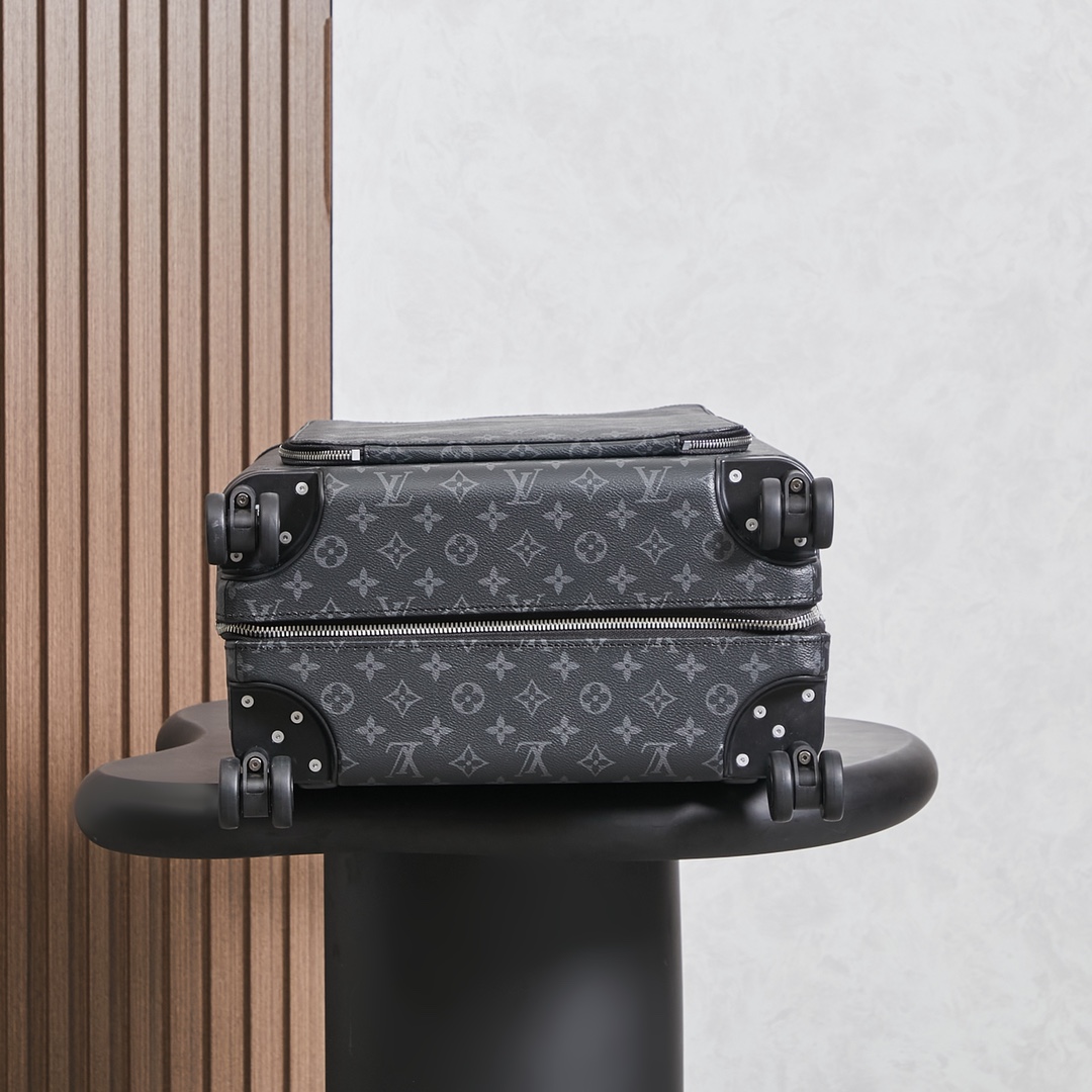 Louis Vuitton Horizon 55     M13767 - DopestKickz