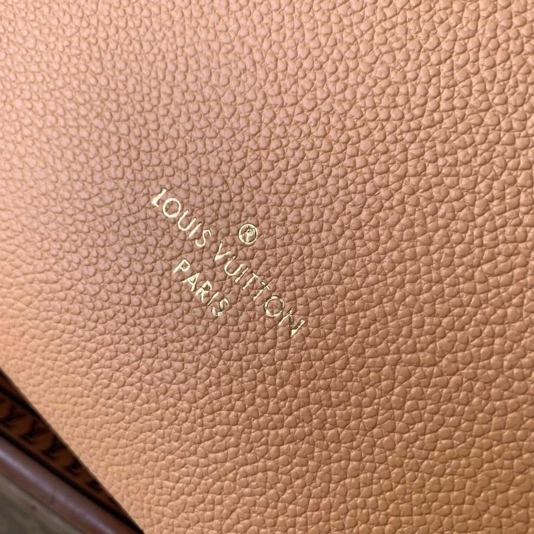 Louis Vuitton Multipass   M28029 - DopestKickz